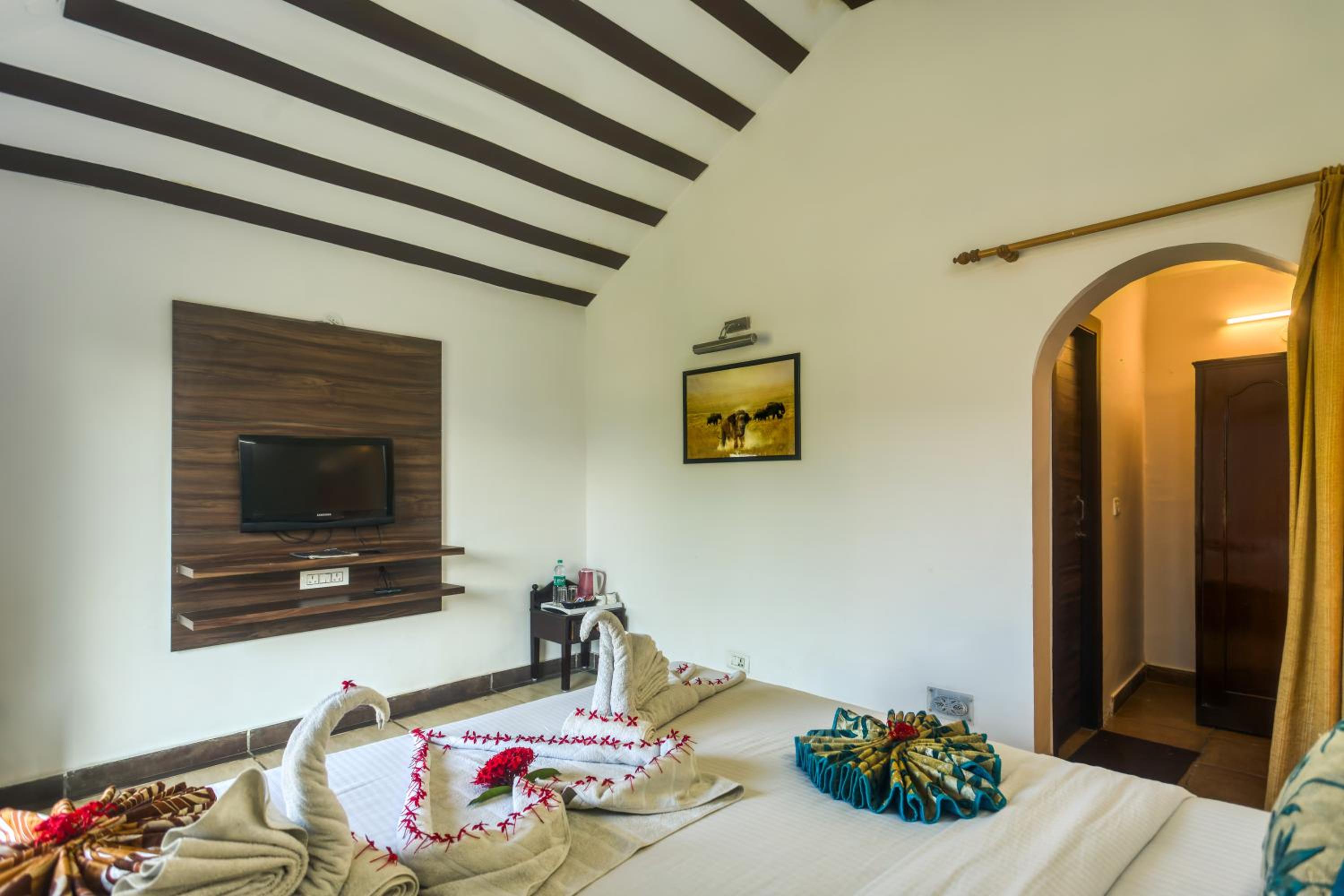 Deluxe Room - Photo 3