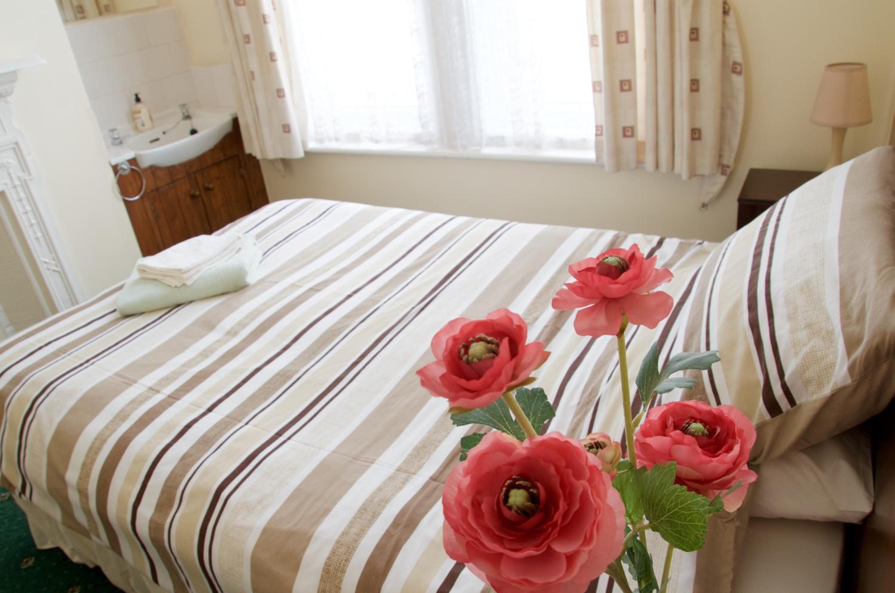 Comfort Single Room with Shared Bathroom photo 3