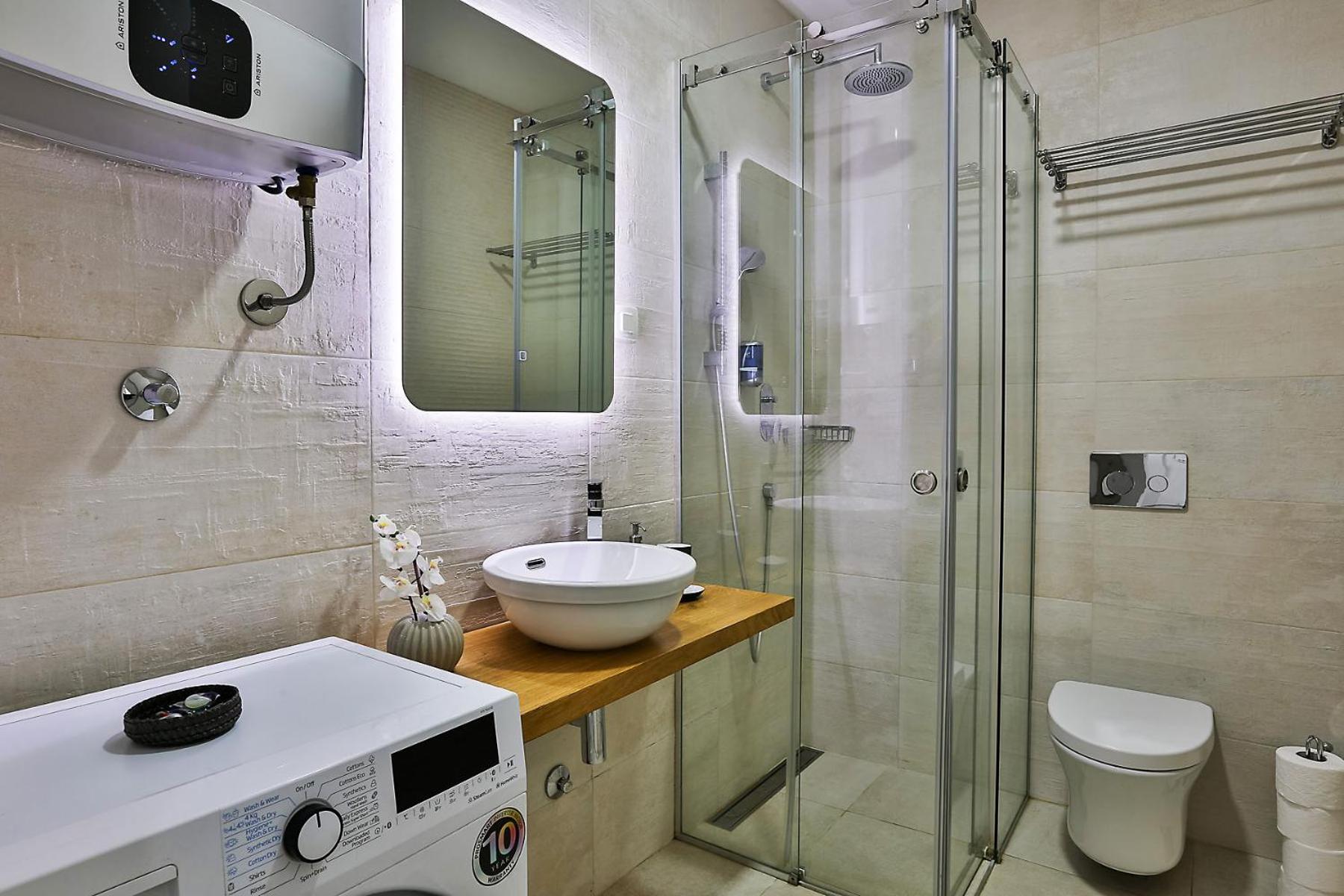 Apartment with Sea View - Photo 7