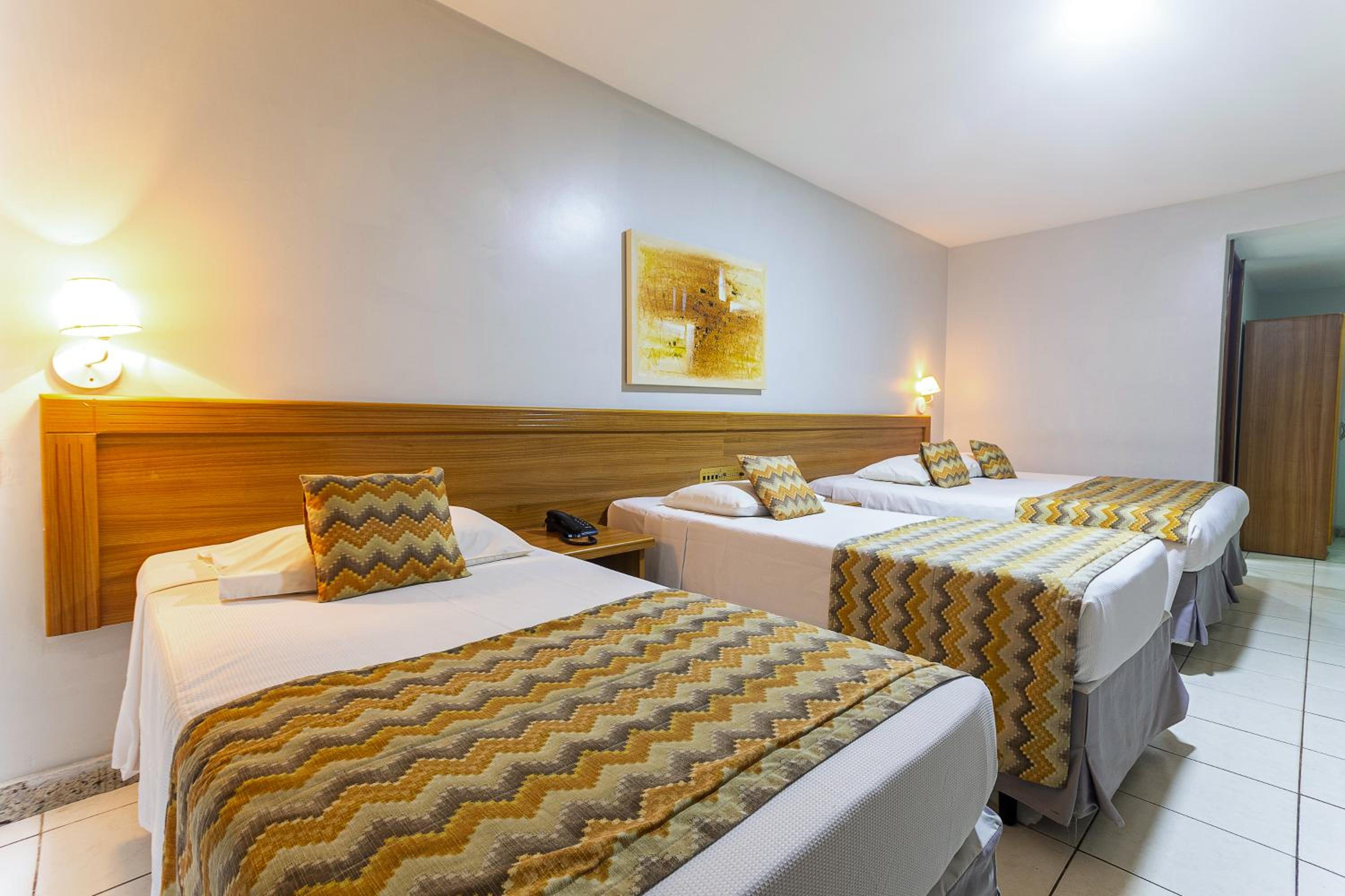 Quadruple Room - Photo 1