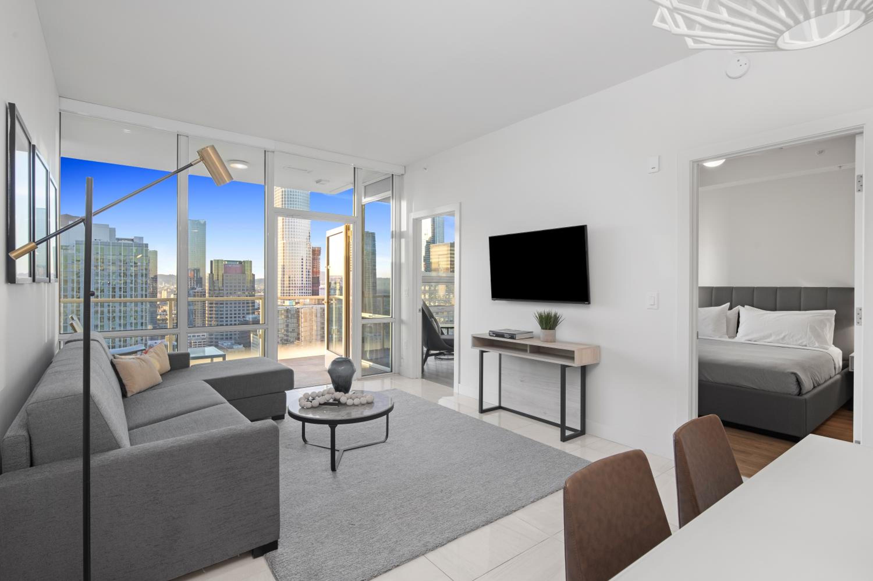 One Bedroom Suite & Office