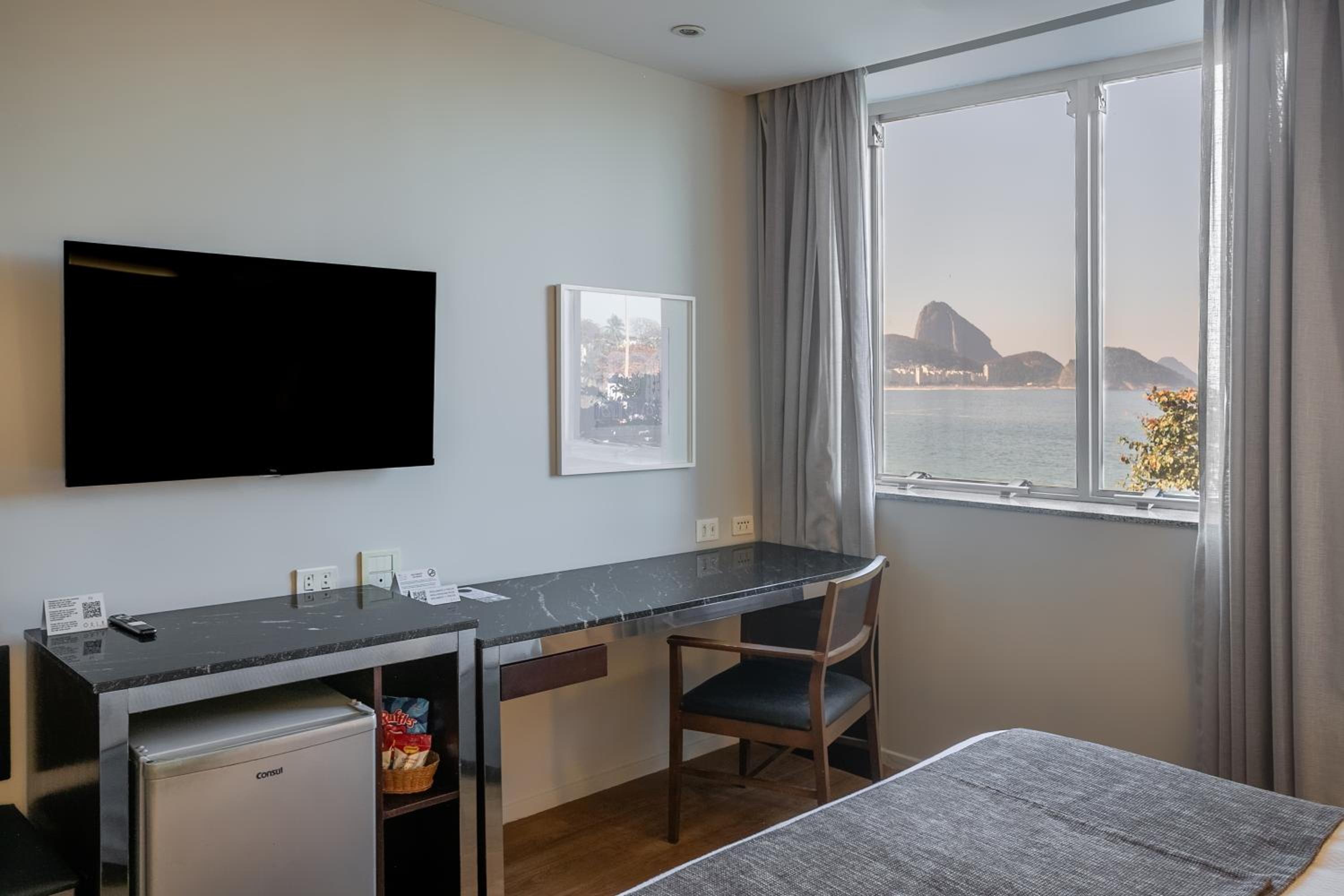 Deluxe Double Room with Sea View - Photo 1