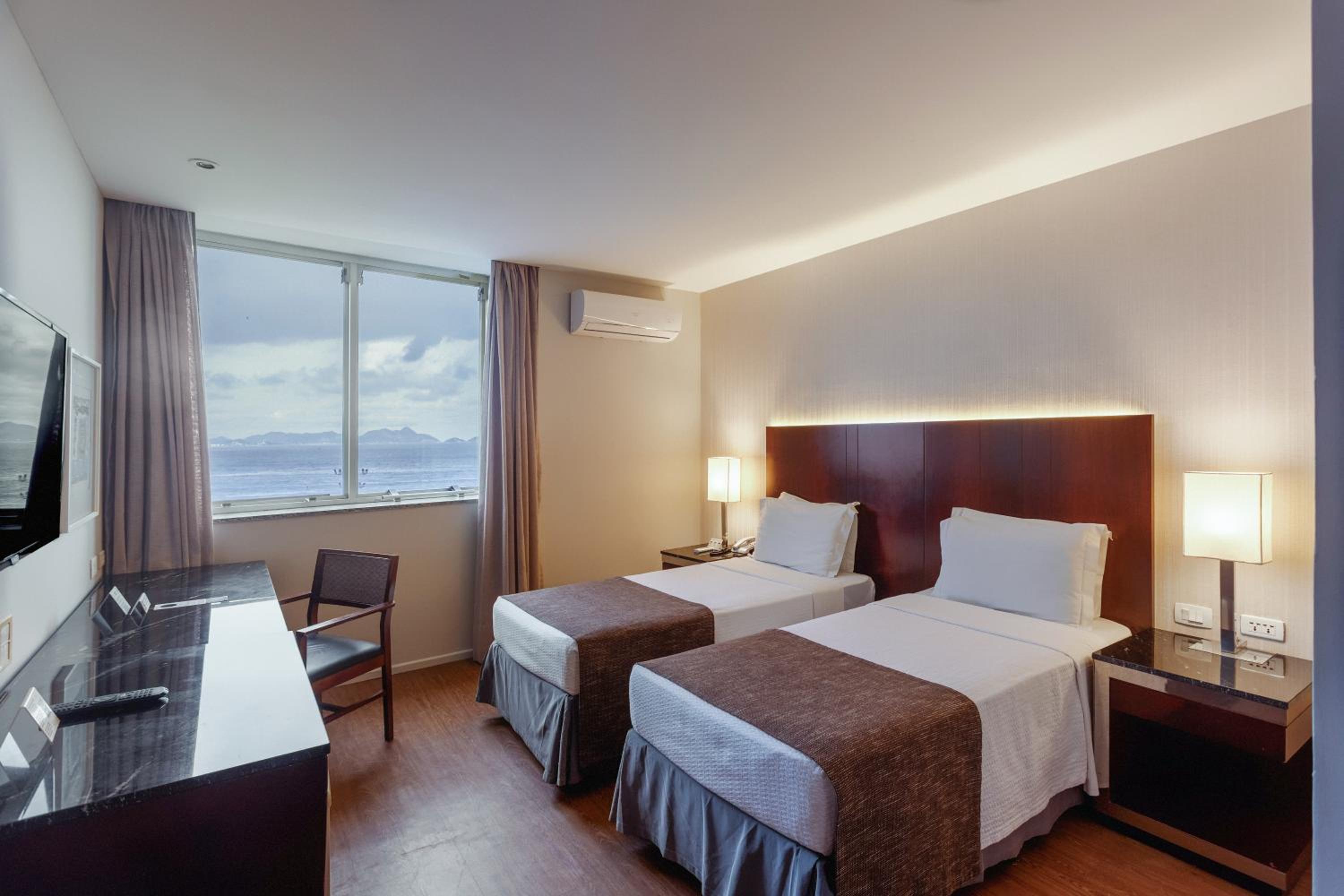 Deluxe Twin Room with Sea View - Photo 1