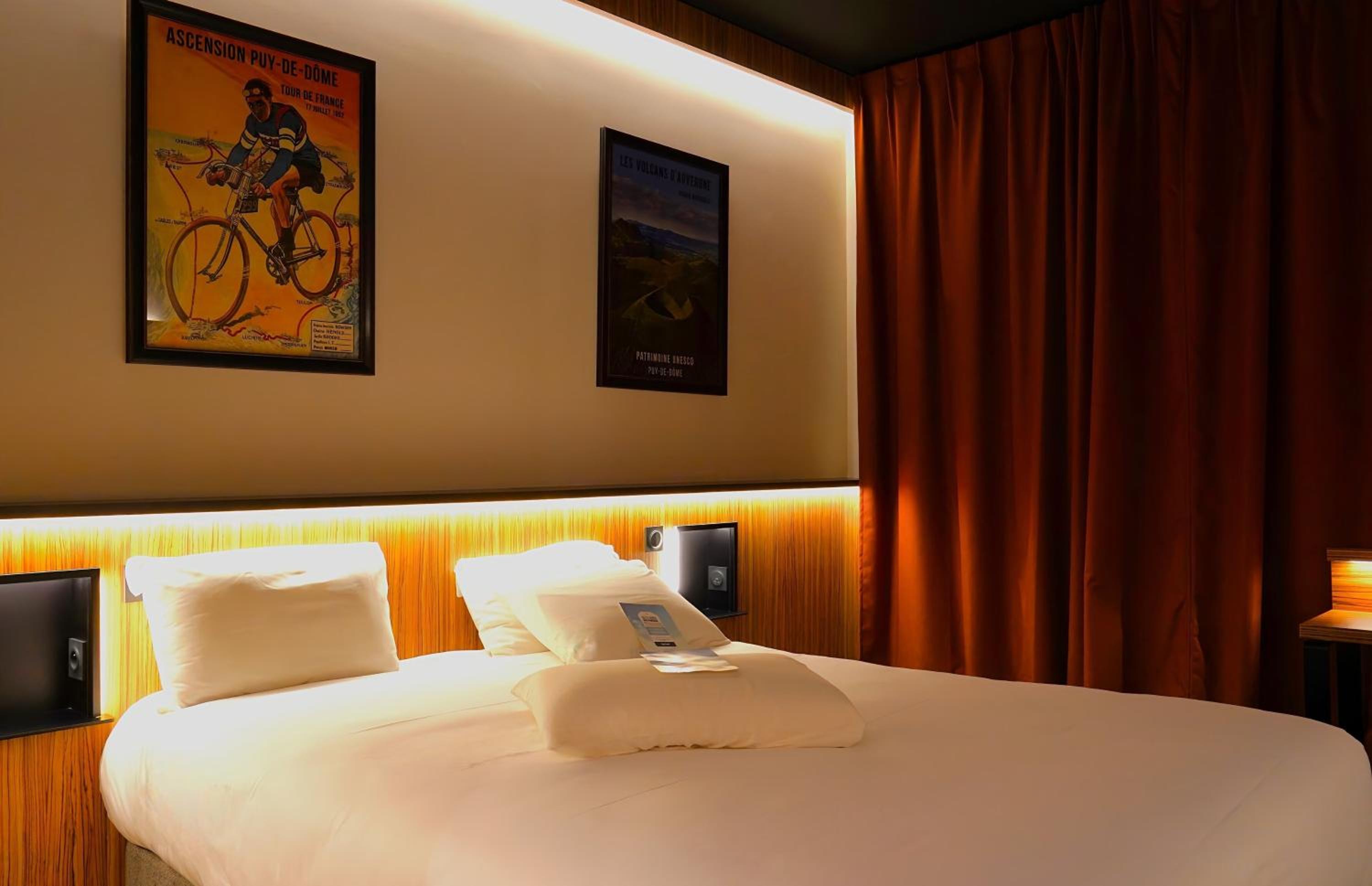 Standard Double Room - Photo 7