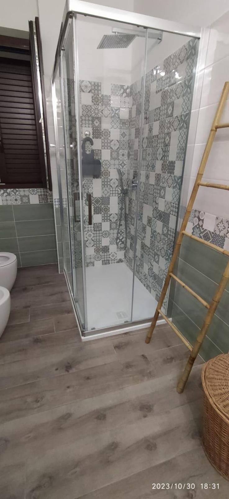 Double or Twin Room with Private Bathroom photo 3