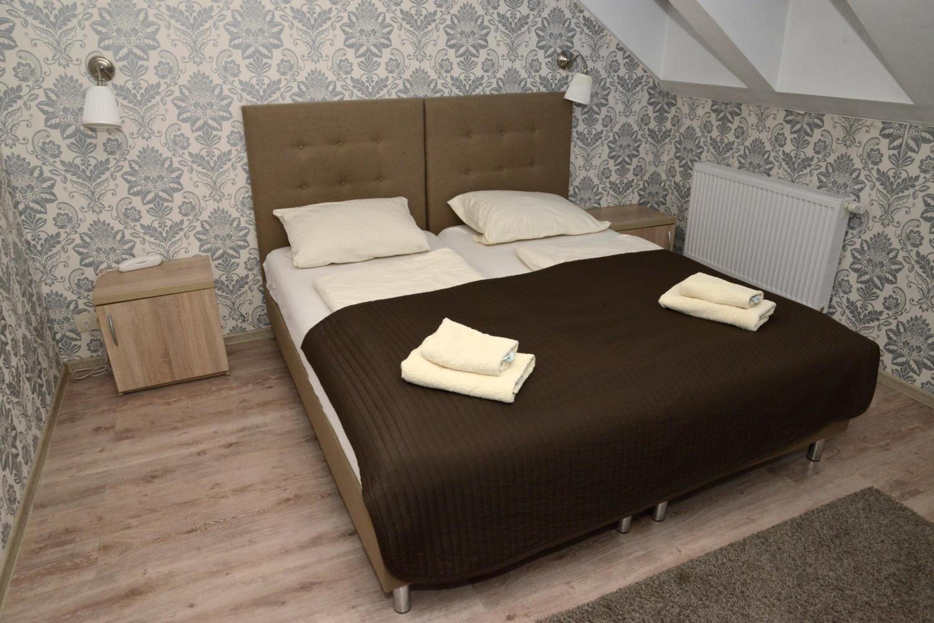 Double Room - Photo 3