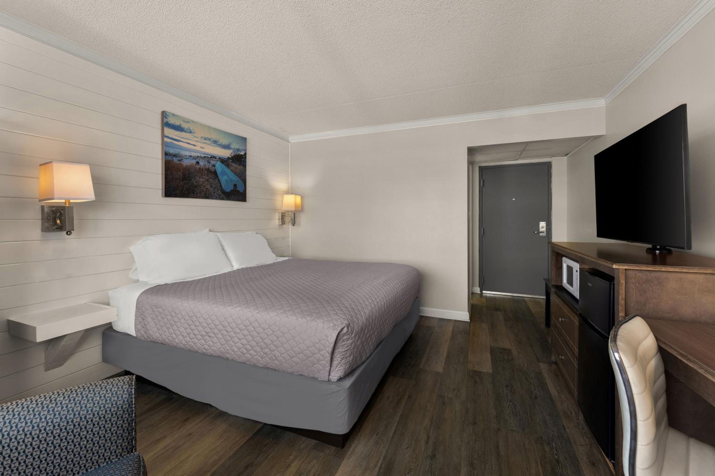 Standard King Room photo 2