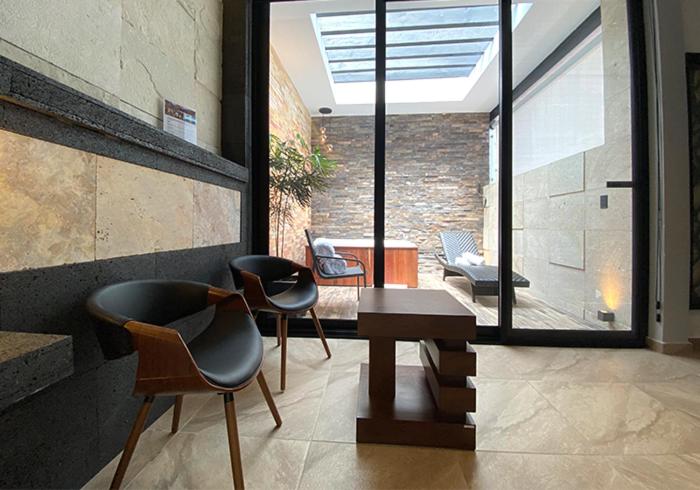 King Suite with Spa Bath photo 3