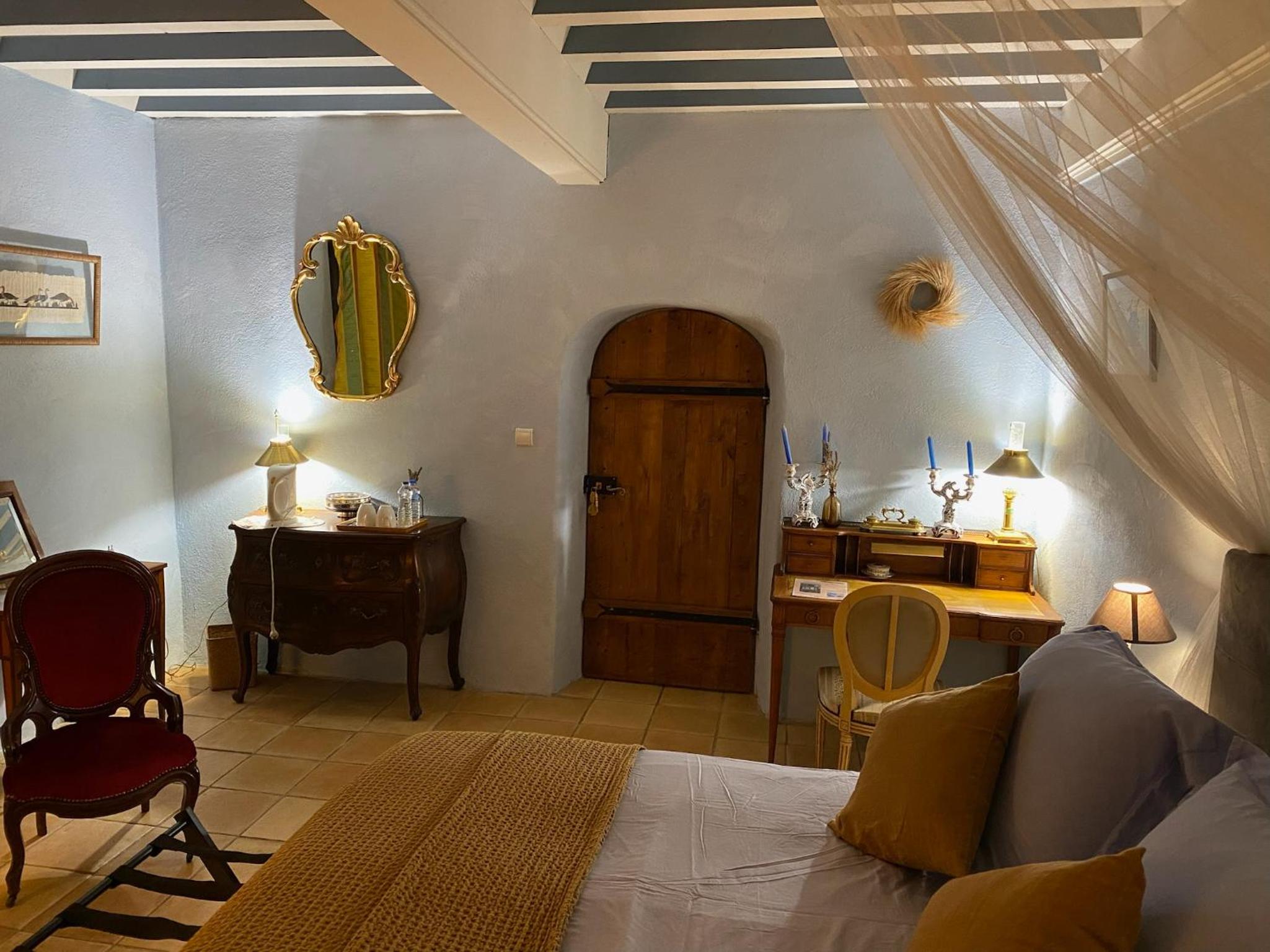 Double Room with Private Bathroom - Photo 3