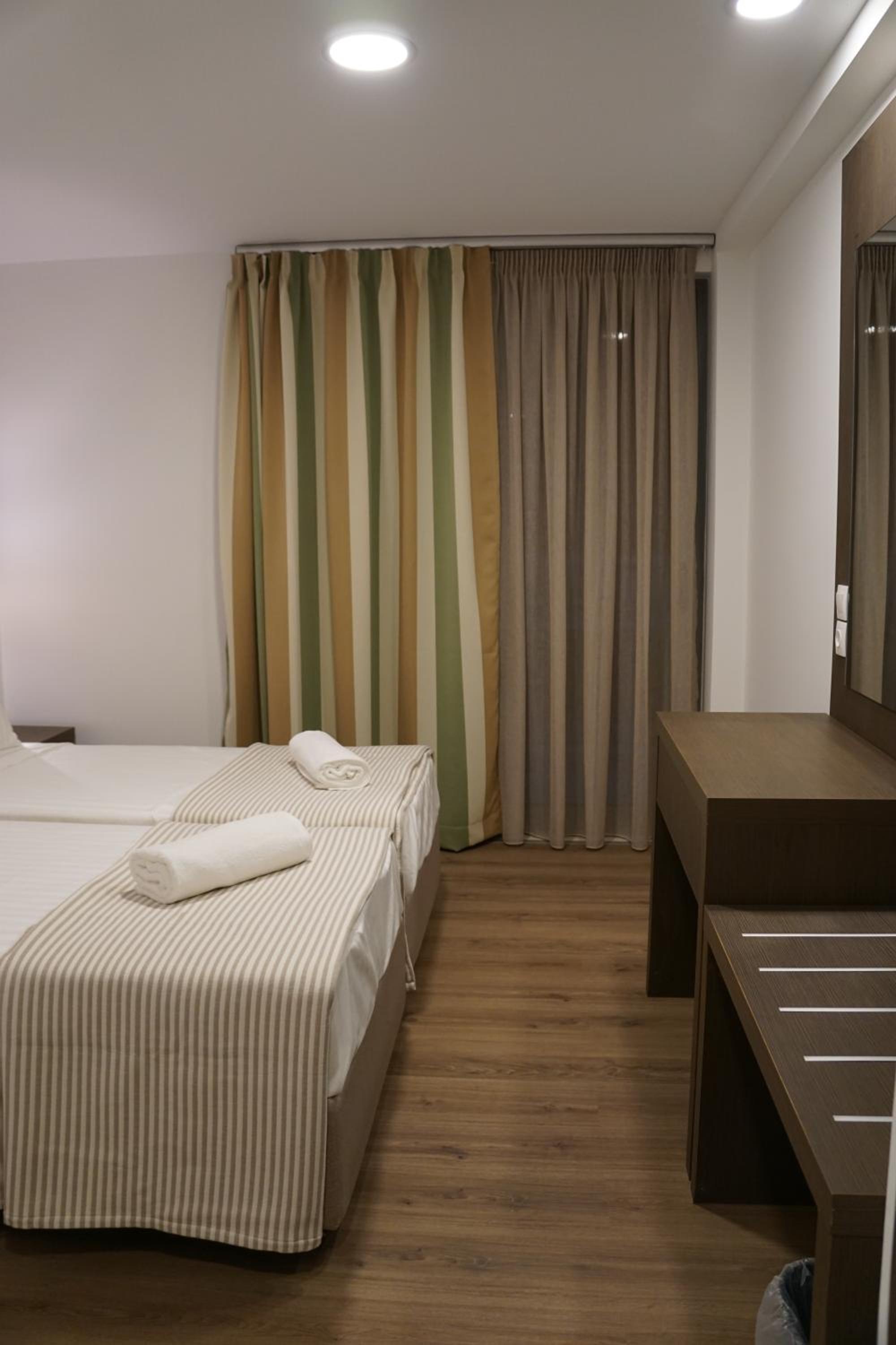 Standard Double or Twin Room photo 2