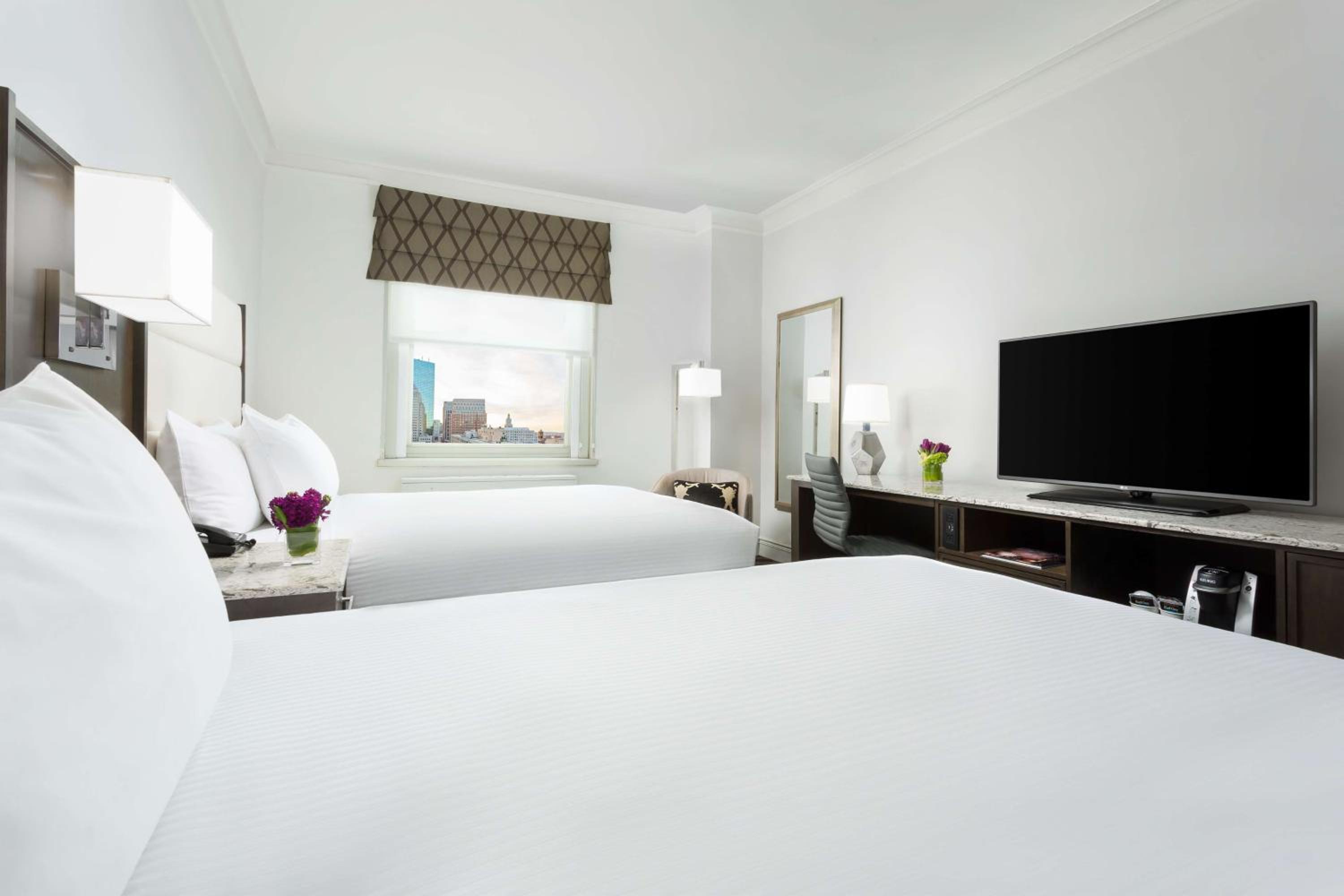 Deluxe Double Room with Two Double Beds - Photo 1