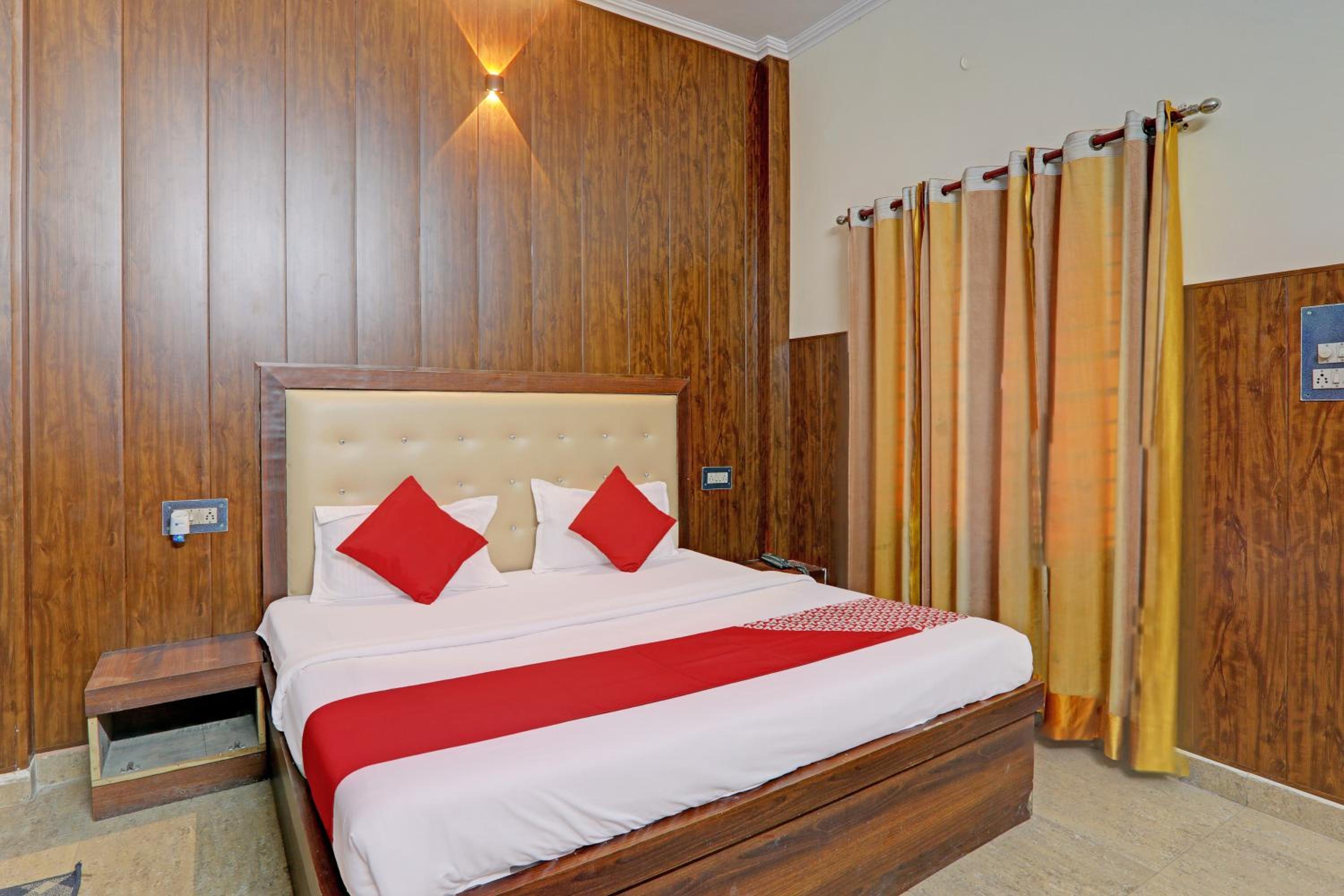 Classic Triple Room