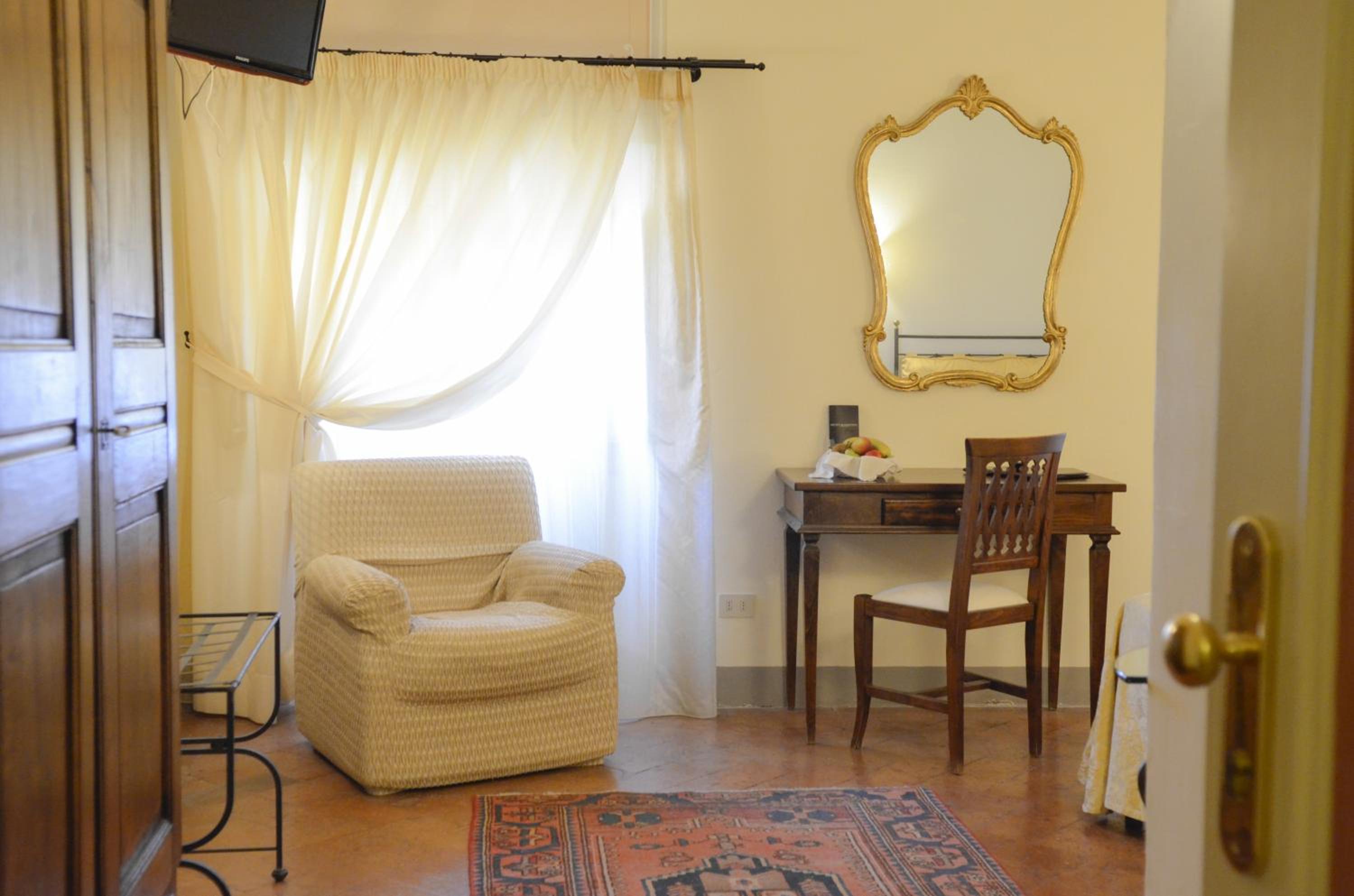 Superior Double Room - Photo 17