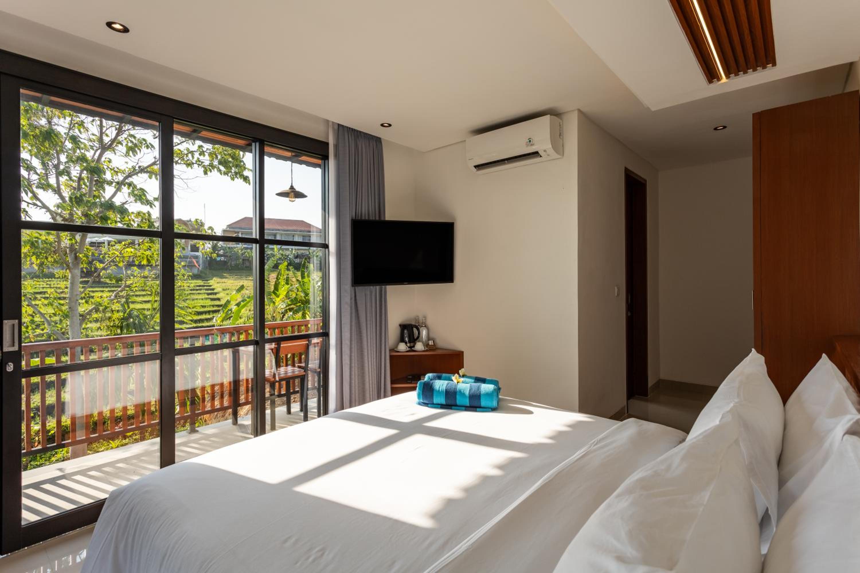 Deluxe Paripadi With Balcony - Photo 1