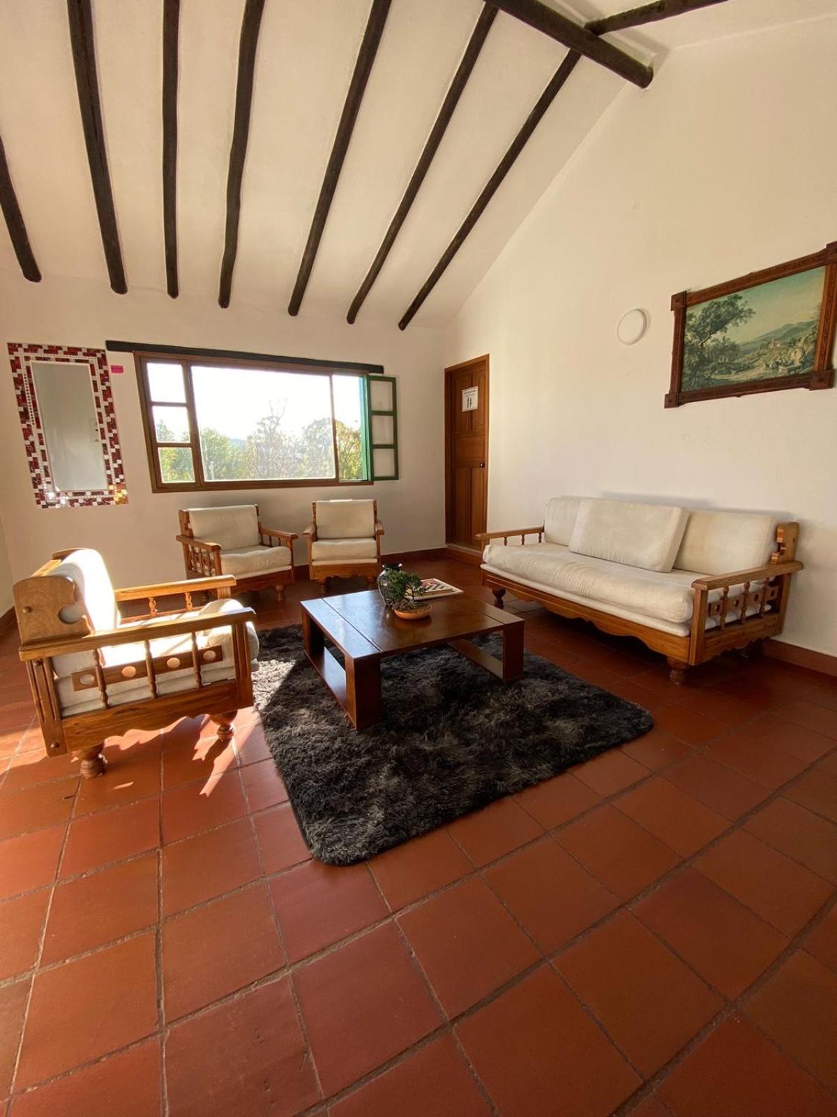 Family Room photo 3