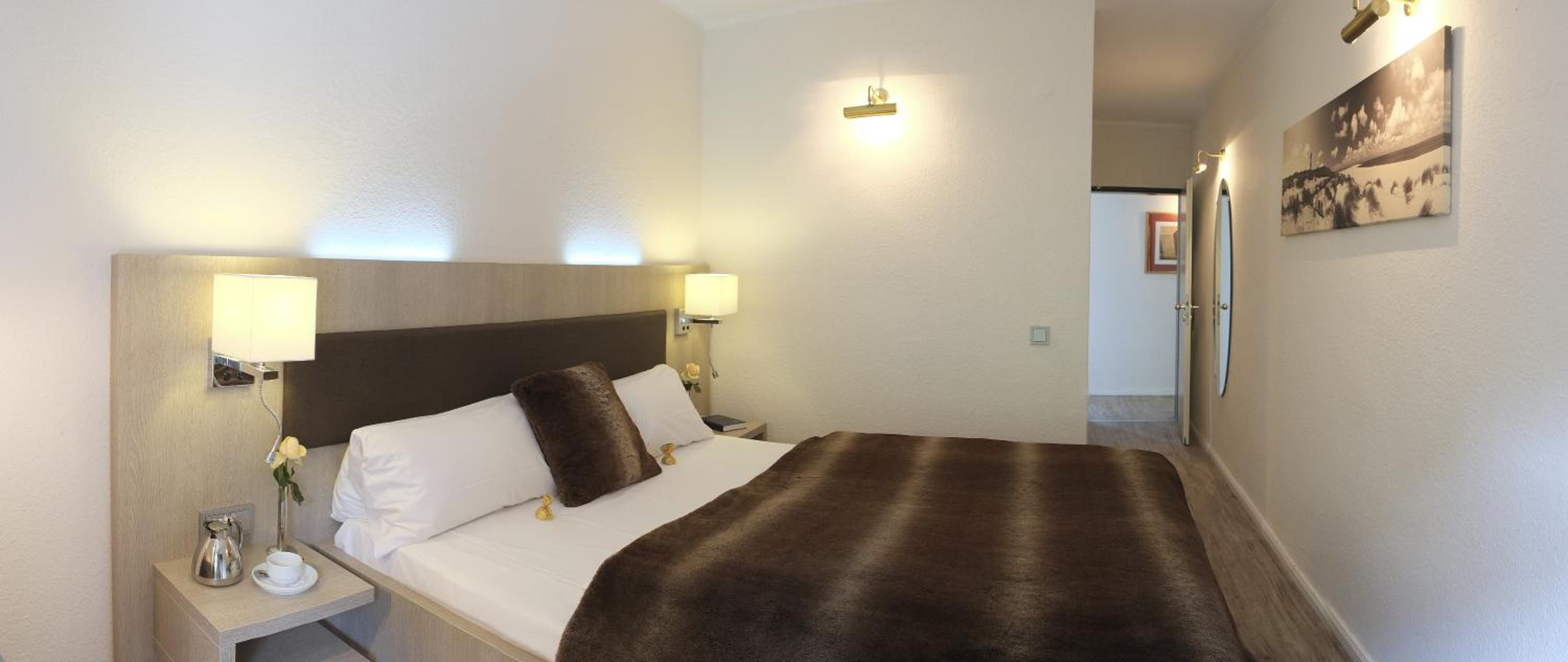 Double Room - Photo 1