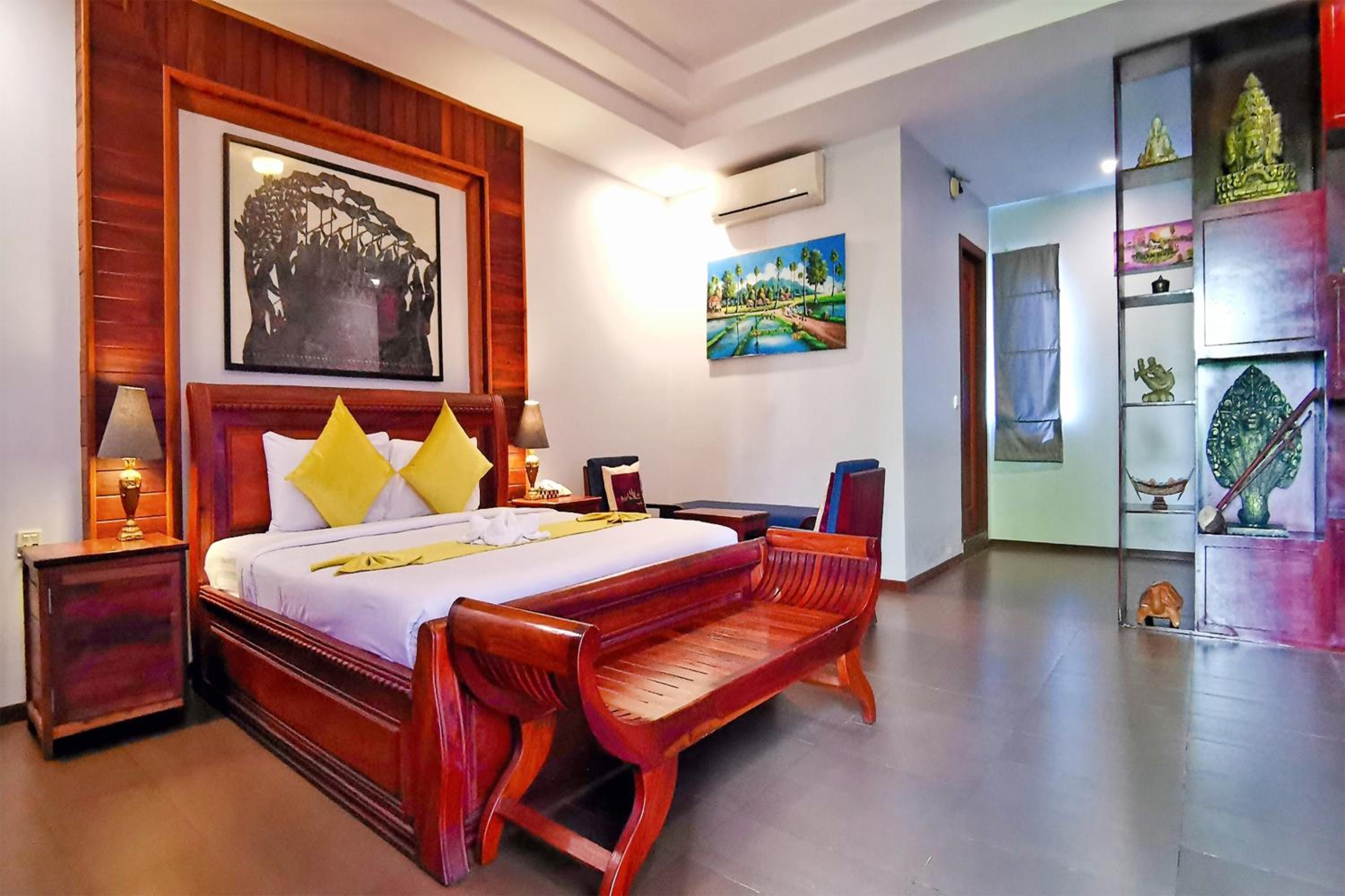 King Suite - Photo 7