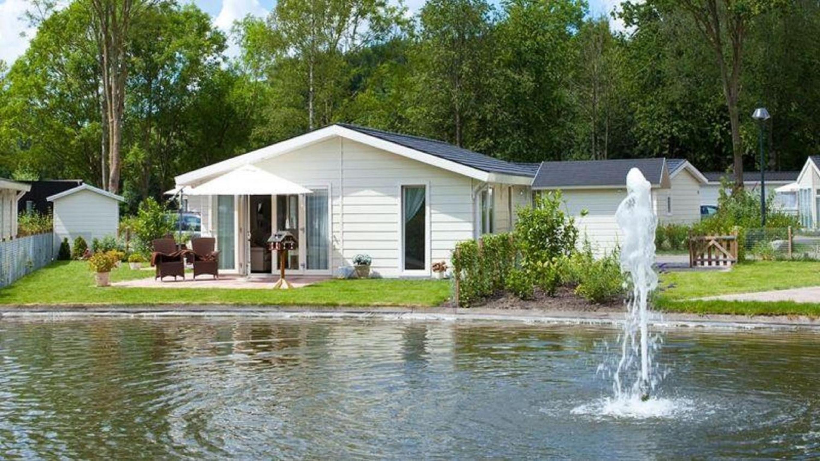 Chalet met 2 slaapkamers -Carre 4 photo 2