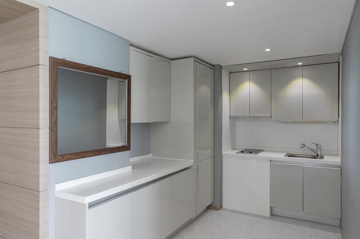 Quadruple Room with Sea View - Photo 5