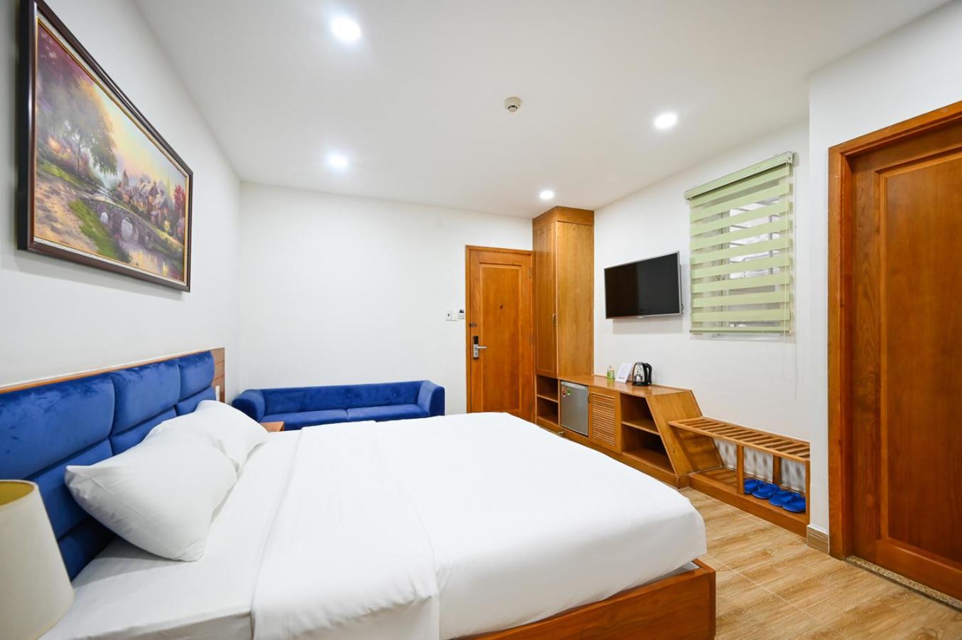 Deluxe Double Room with Bathtub photo 3
