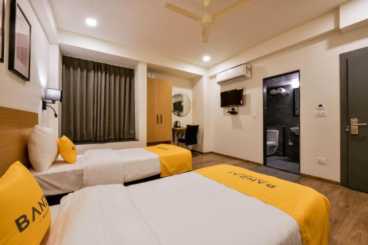 Twin Room - Photo 3