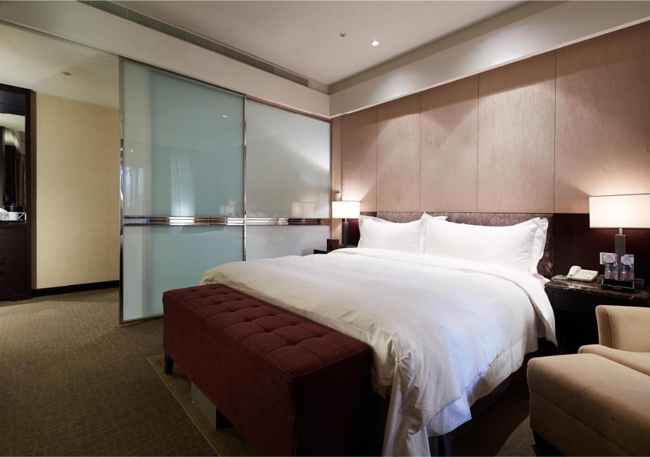 Eagle Suite