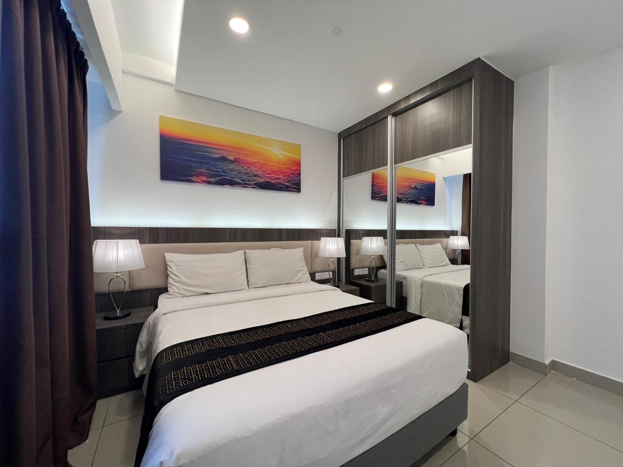 Two-Bedroom Apartment - Photo 2