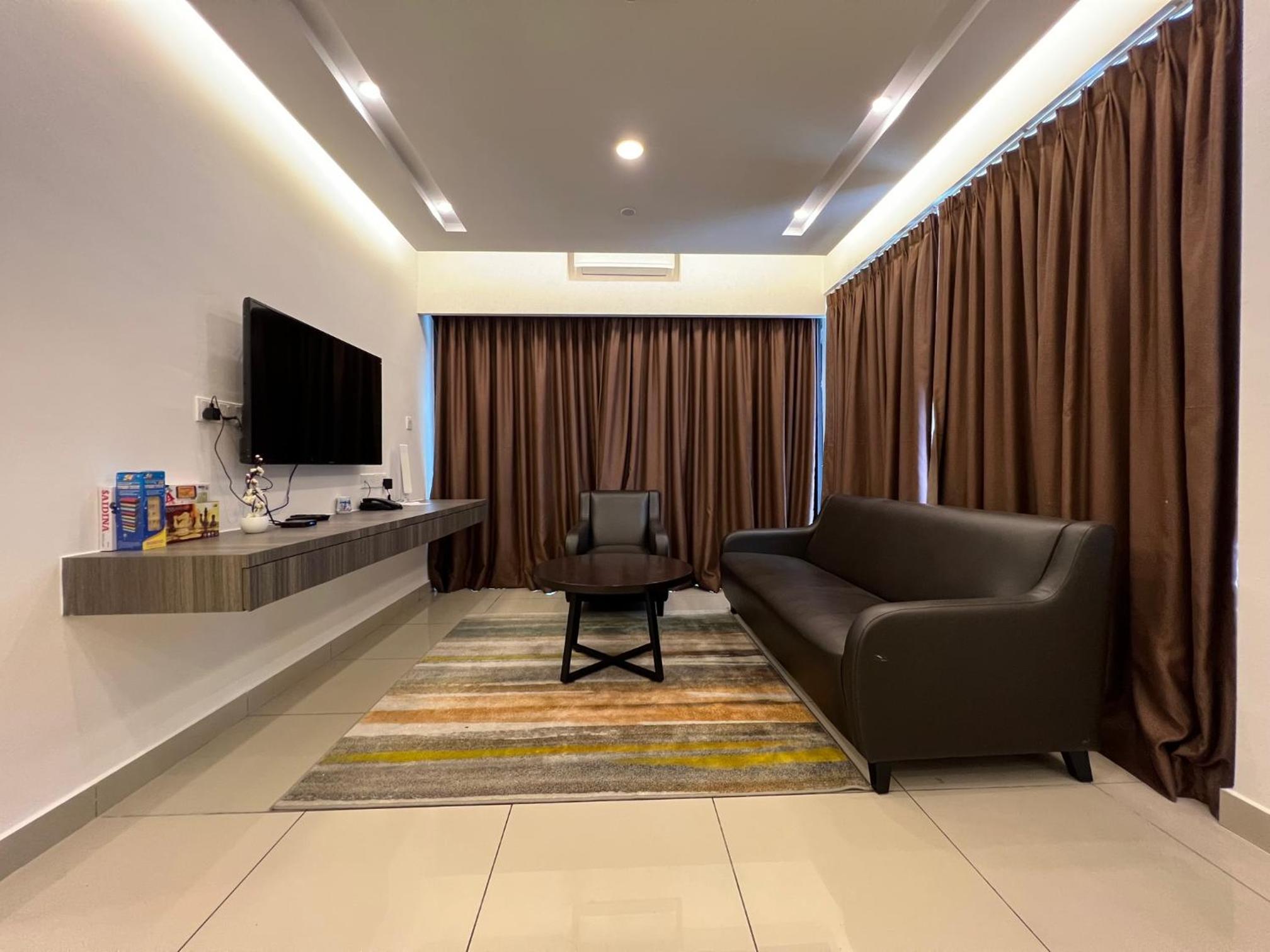 Two-Bedroom Apartment - Photo 4