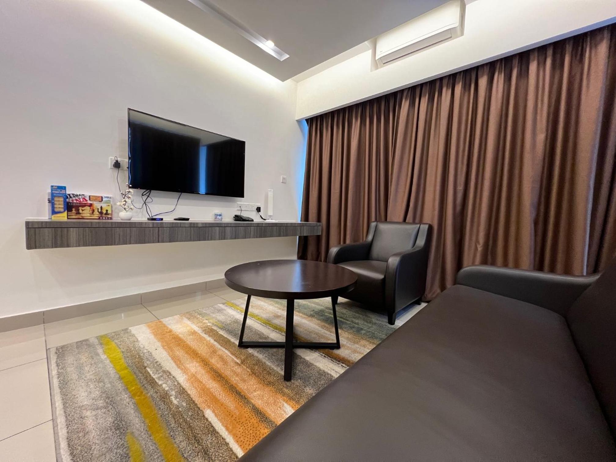 Two-Bedroom Apartment - Photo 7