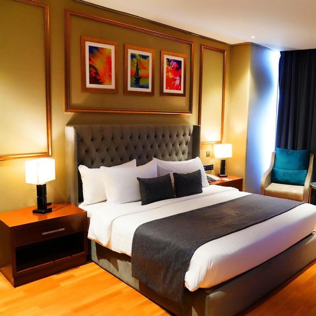 Presidential Suite photo 1