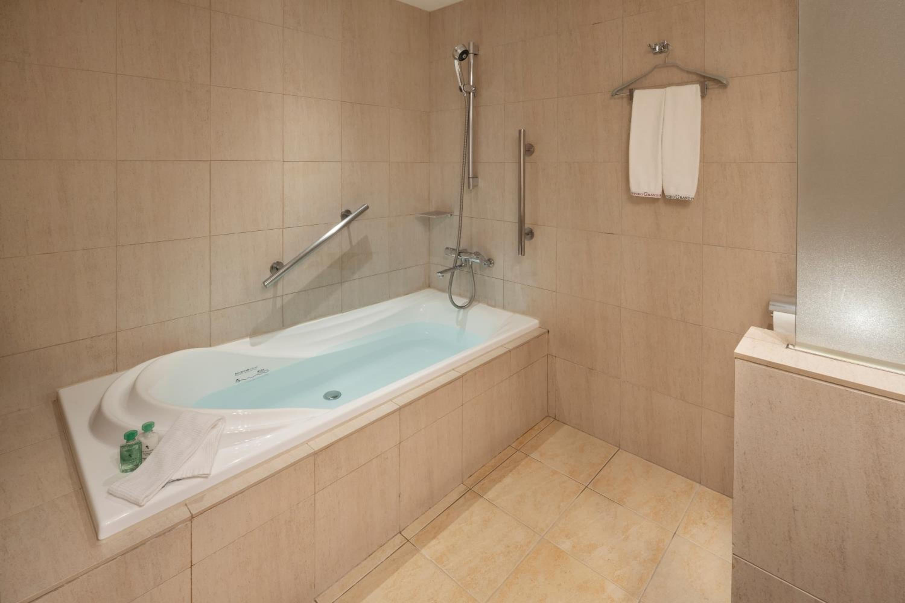 【Grand in Grand】Deluxe Twin Room with Lounge Access thumbnail 6