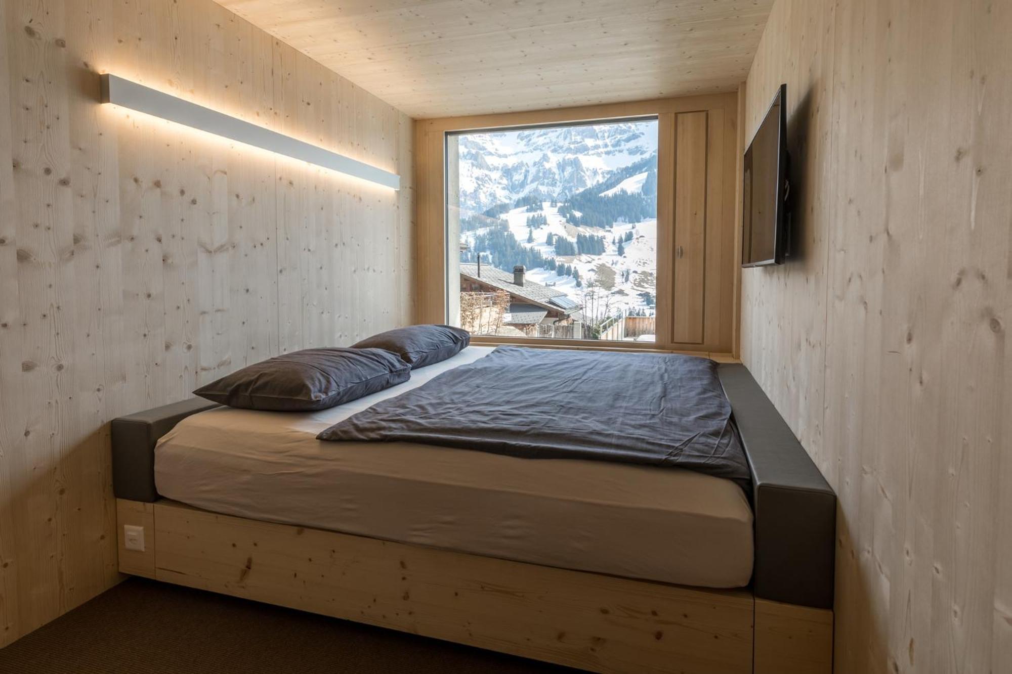 Double Room with Mountain View - Photo 1