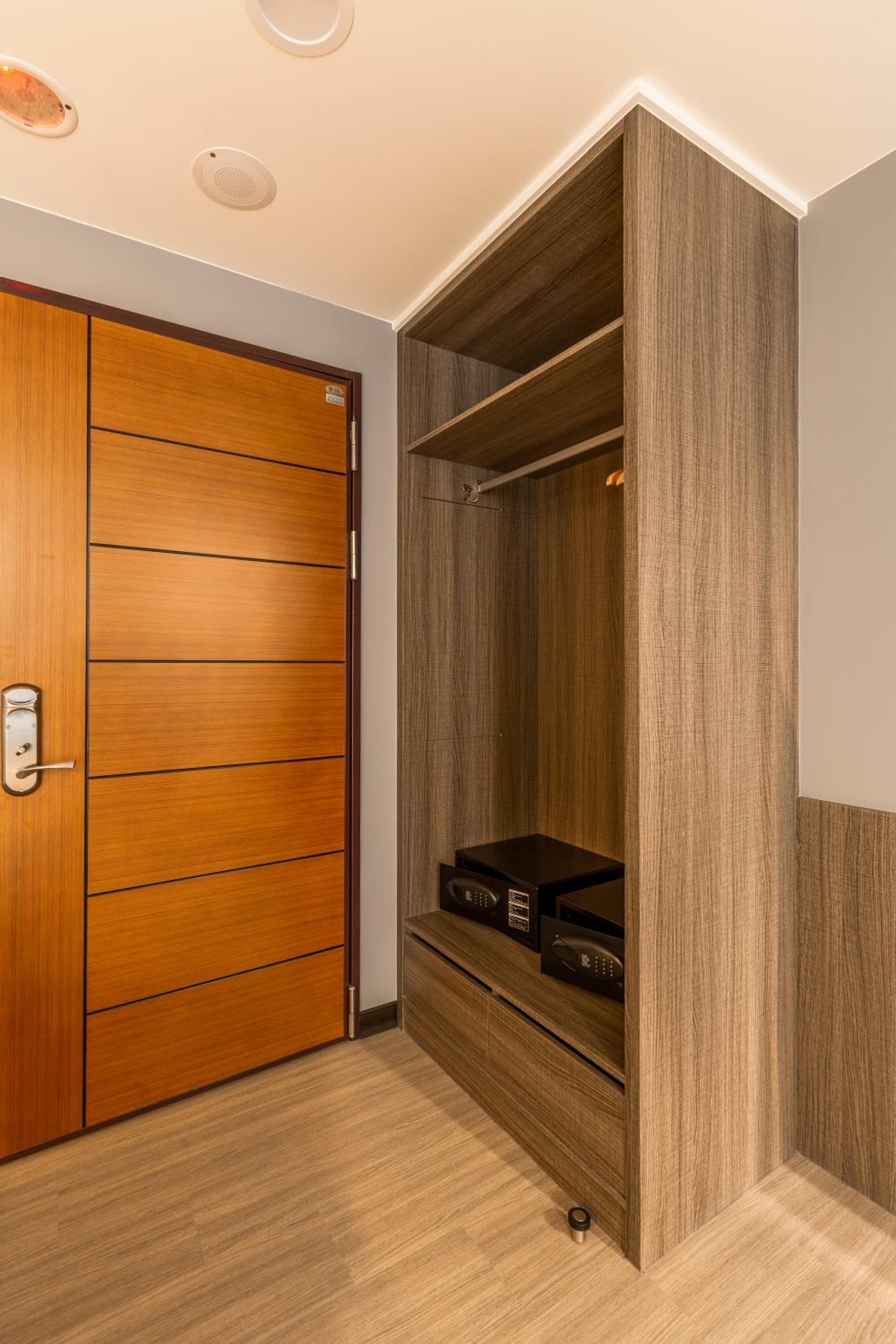 Standard Twin Room - Photo 4