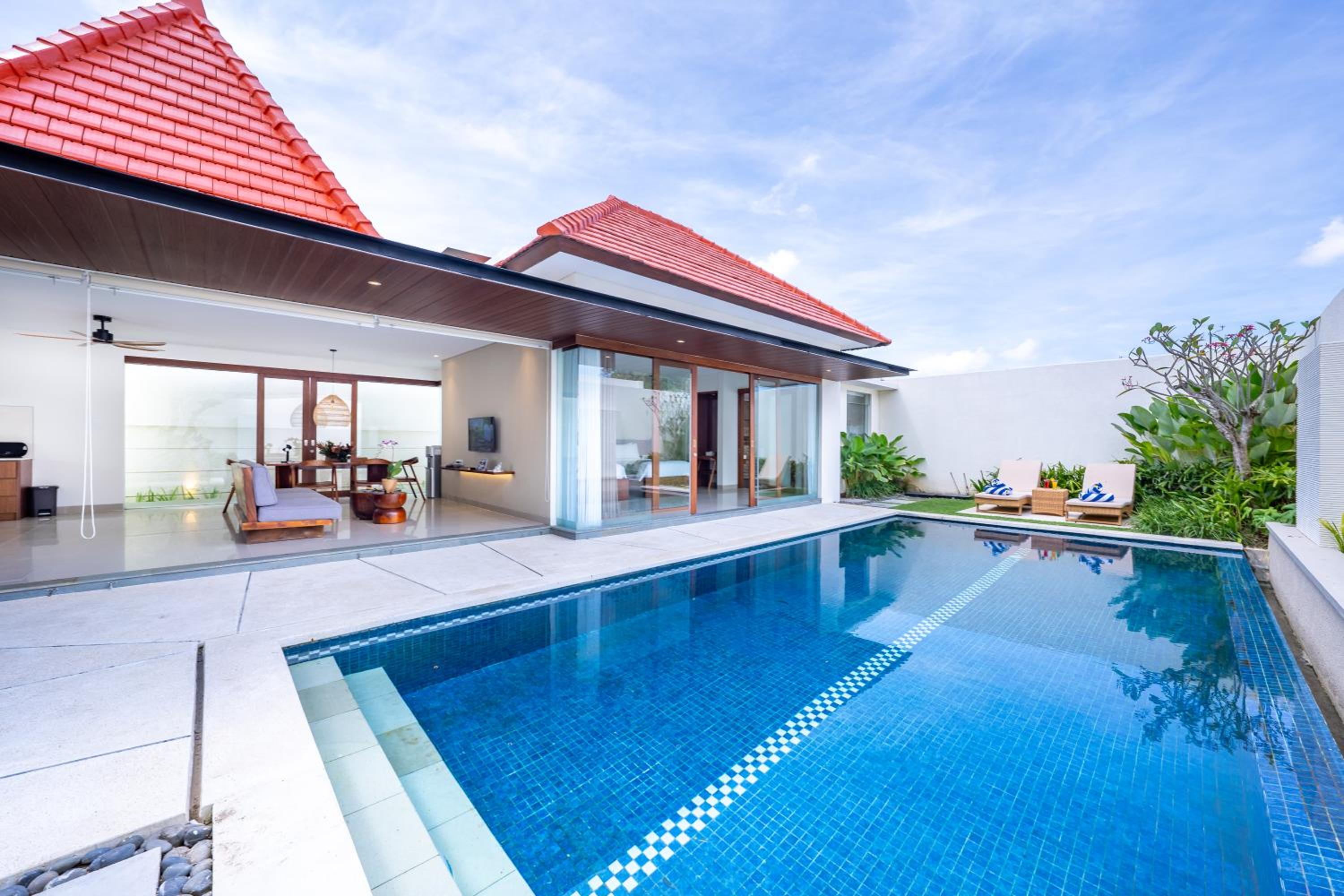 Deluxe Two-Bedroom Villa with Private Pool - Photo 23