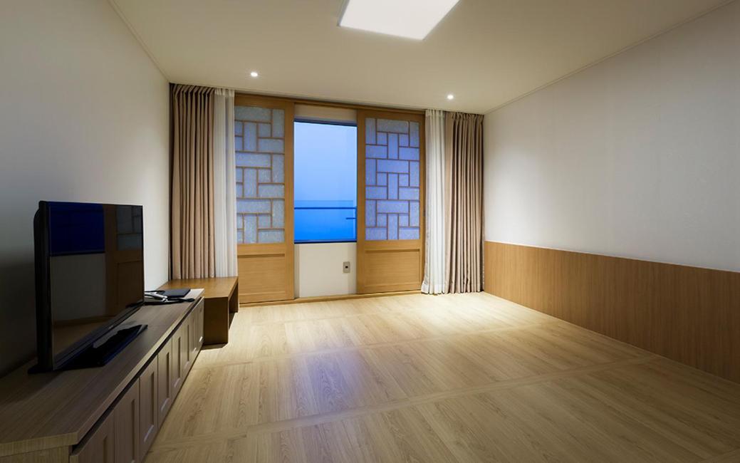 Deluxe Ondol Room