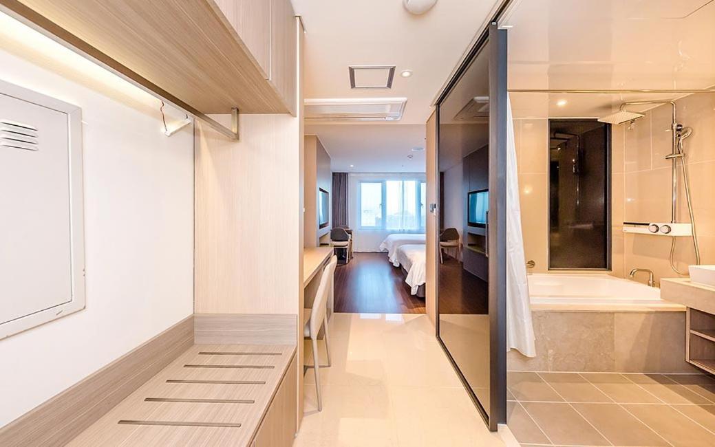 Family Twin Room