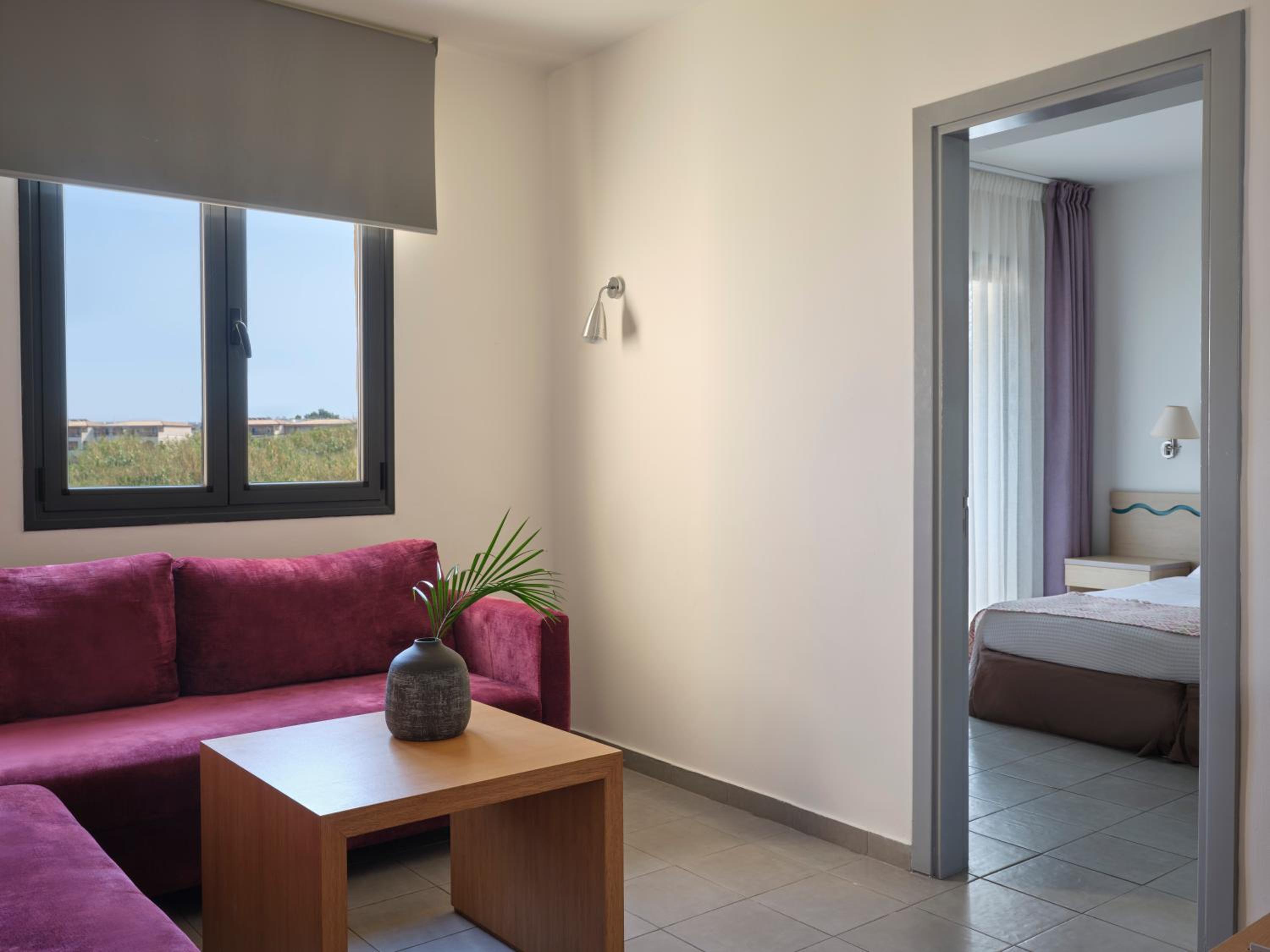 One Bedroom Superior Family Room Sea View