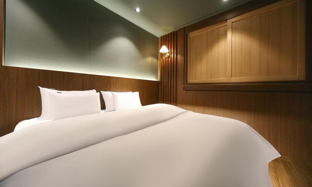 Standard Double Room - Photo 3