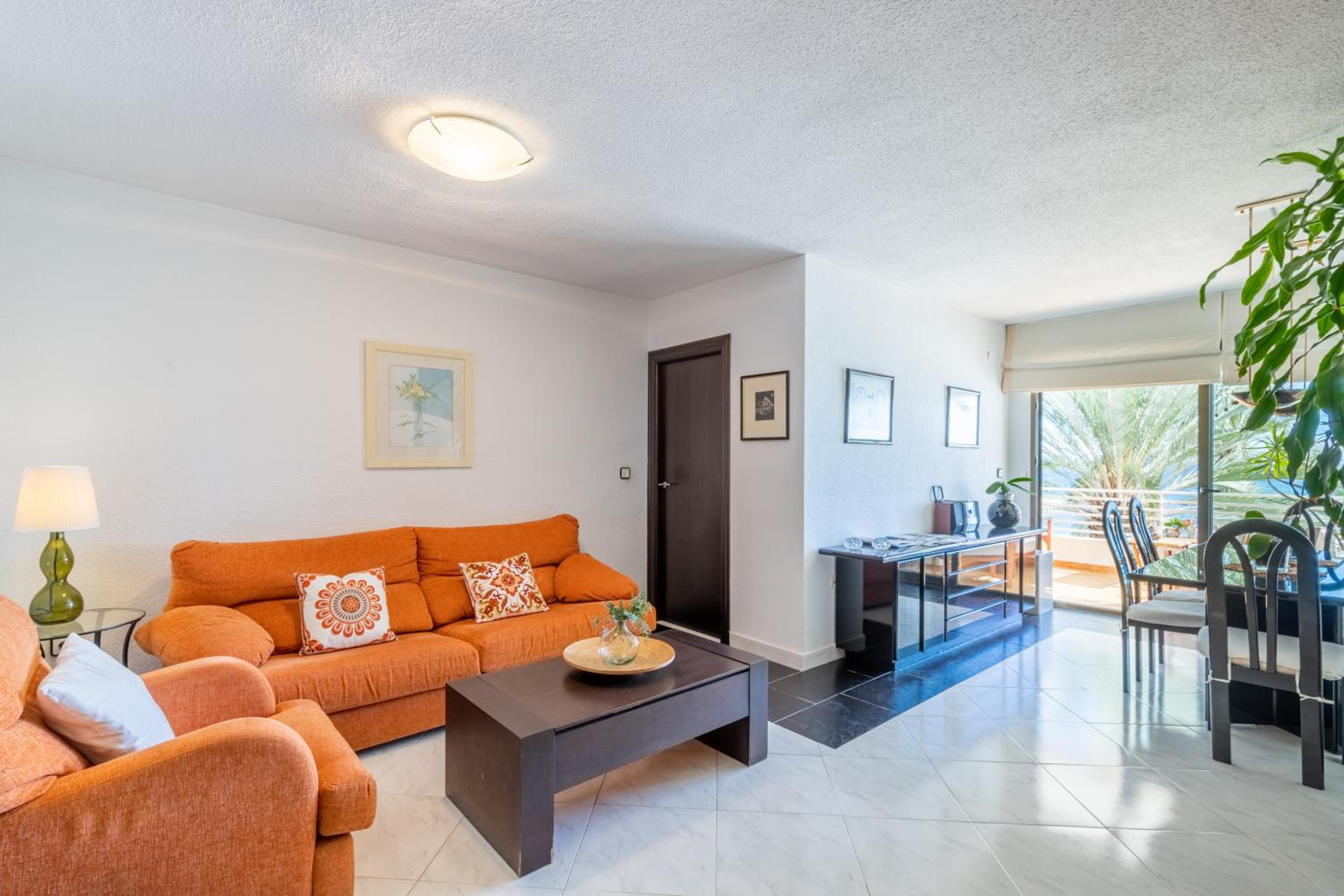 Two-Bedroom Deluxe Apartment with Ocean View