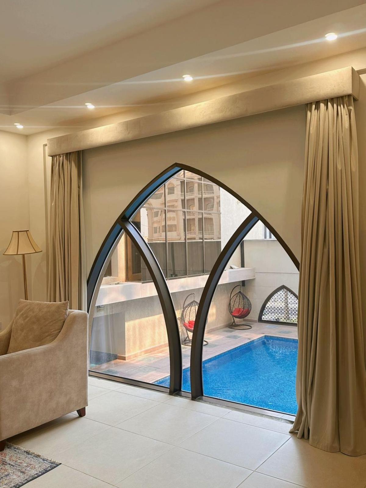 Junior Suite with Pool View photo 2