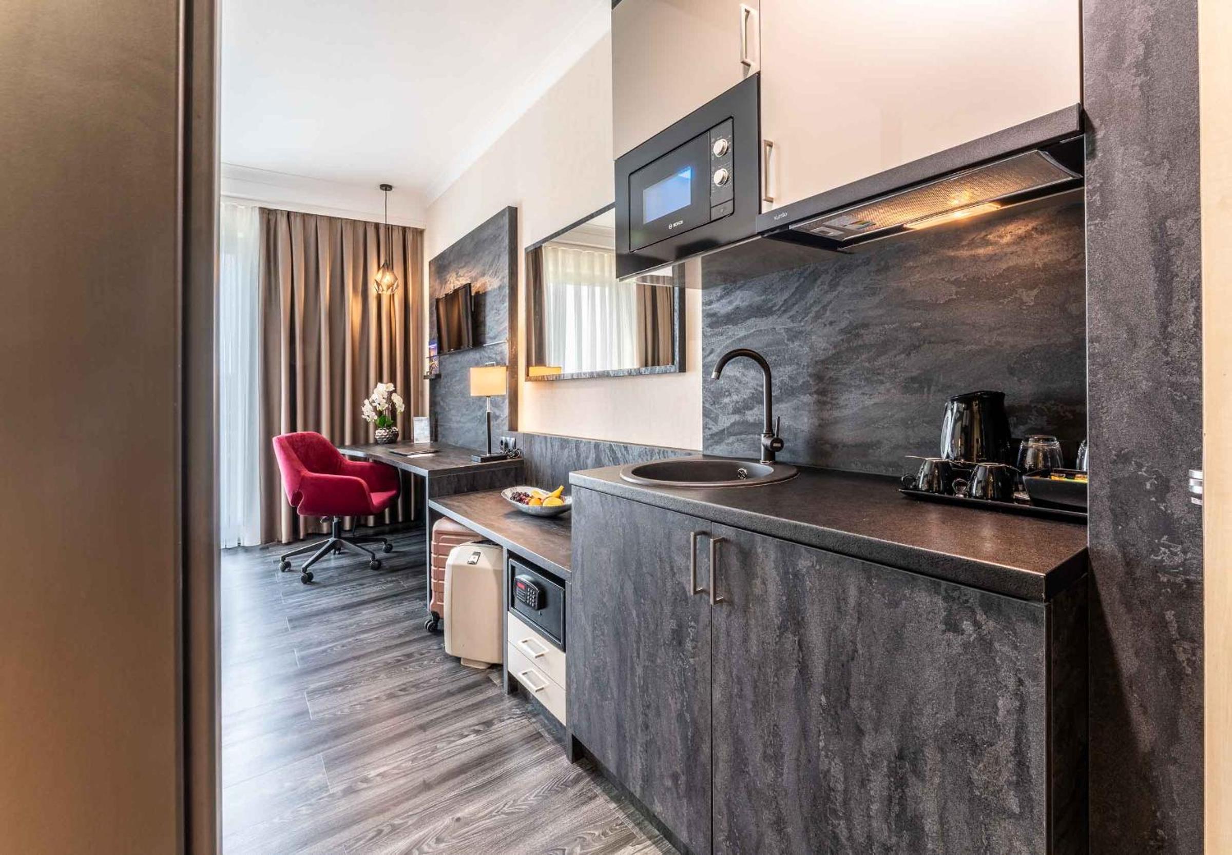 Standard Room - Photo 28