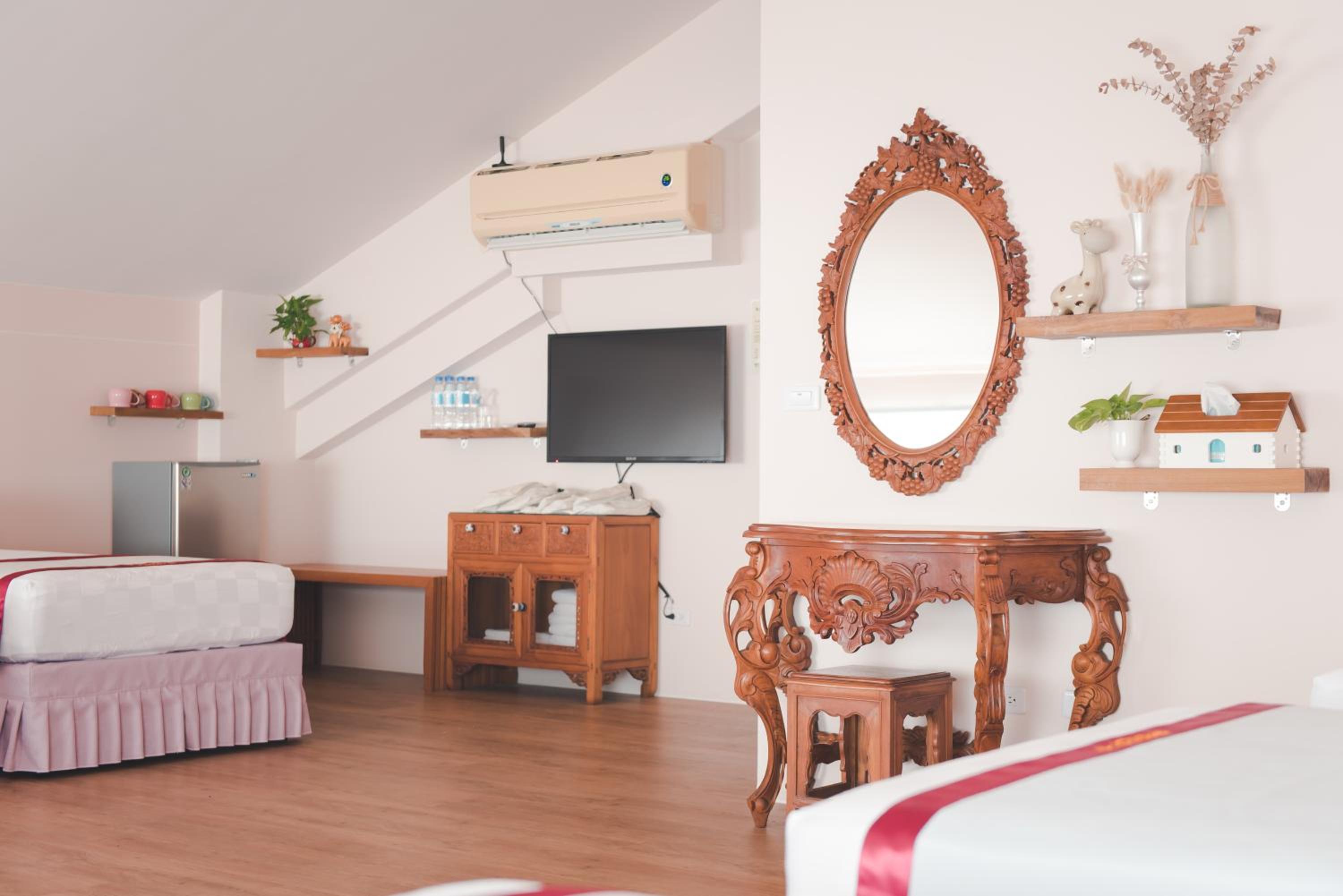 Family Room photo 2