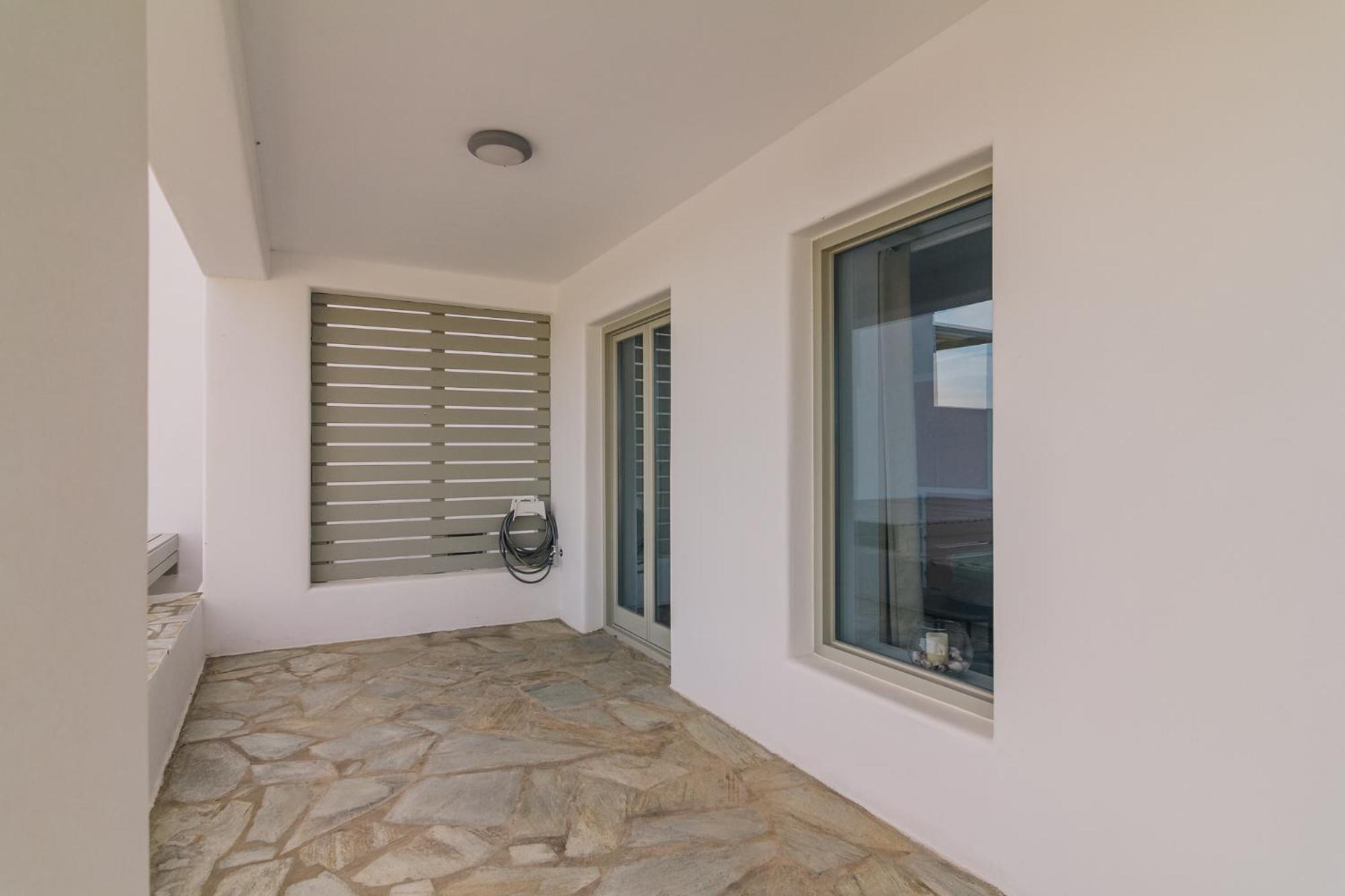 Superior Suite with Sea View - Photo 8