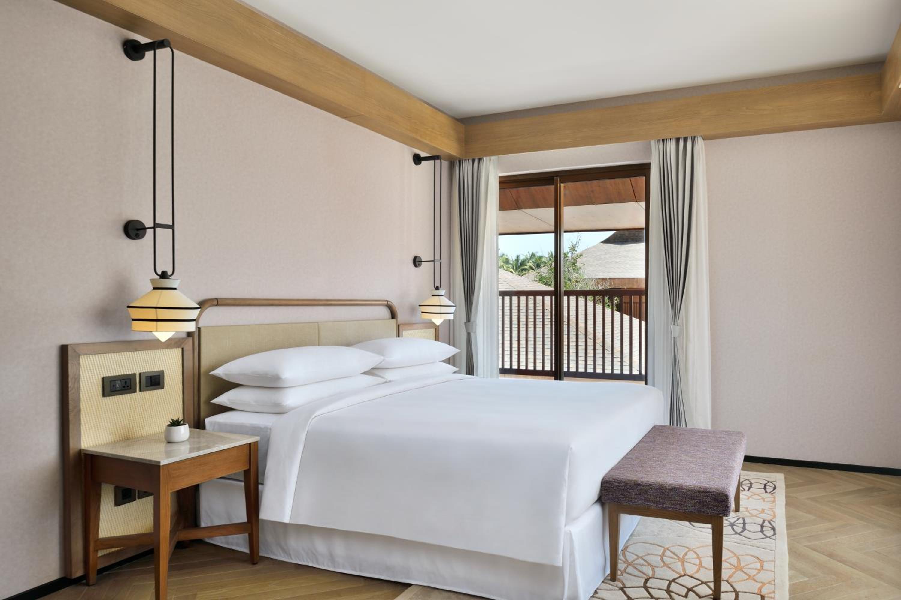 Traditional Queen Room with Courtyard View - Photo 1
