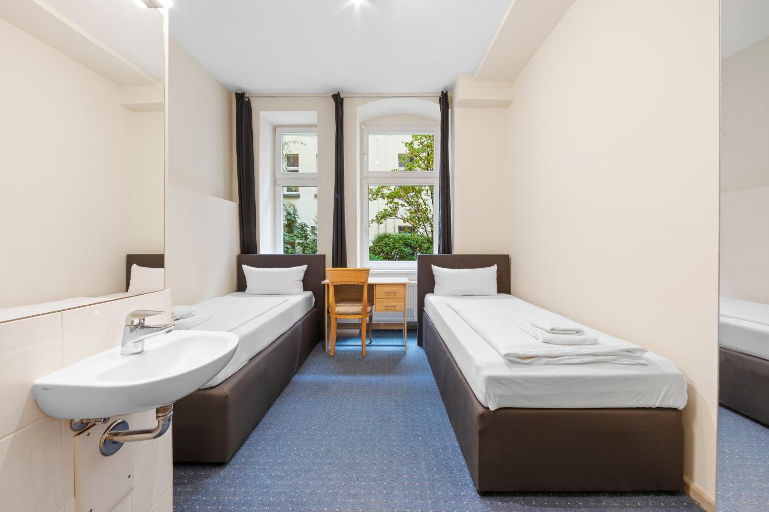 Twin Room photo 2