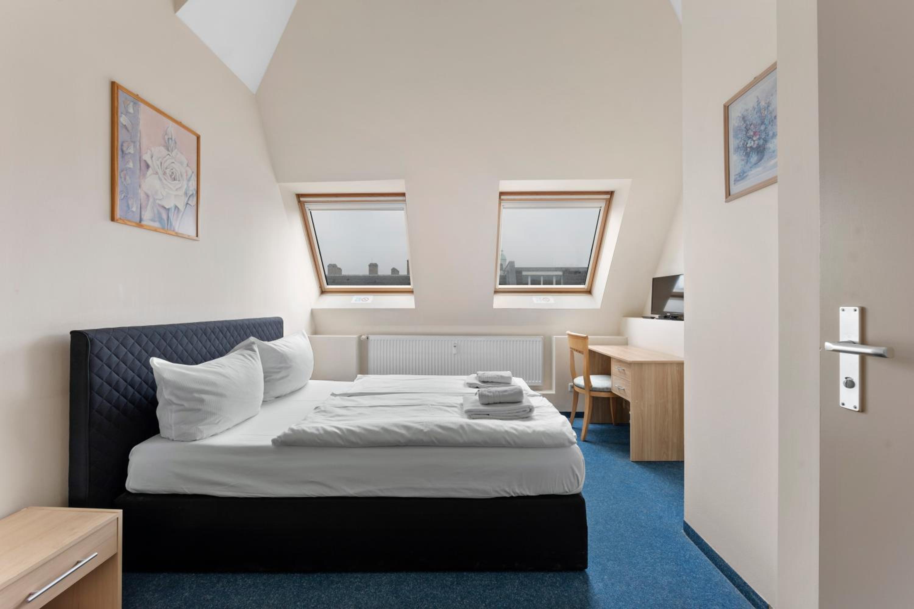 Double Room photo 3