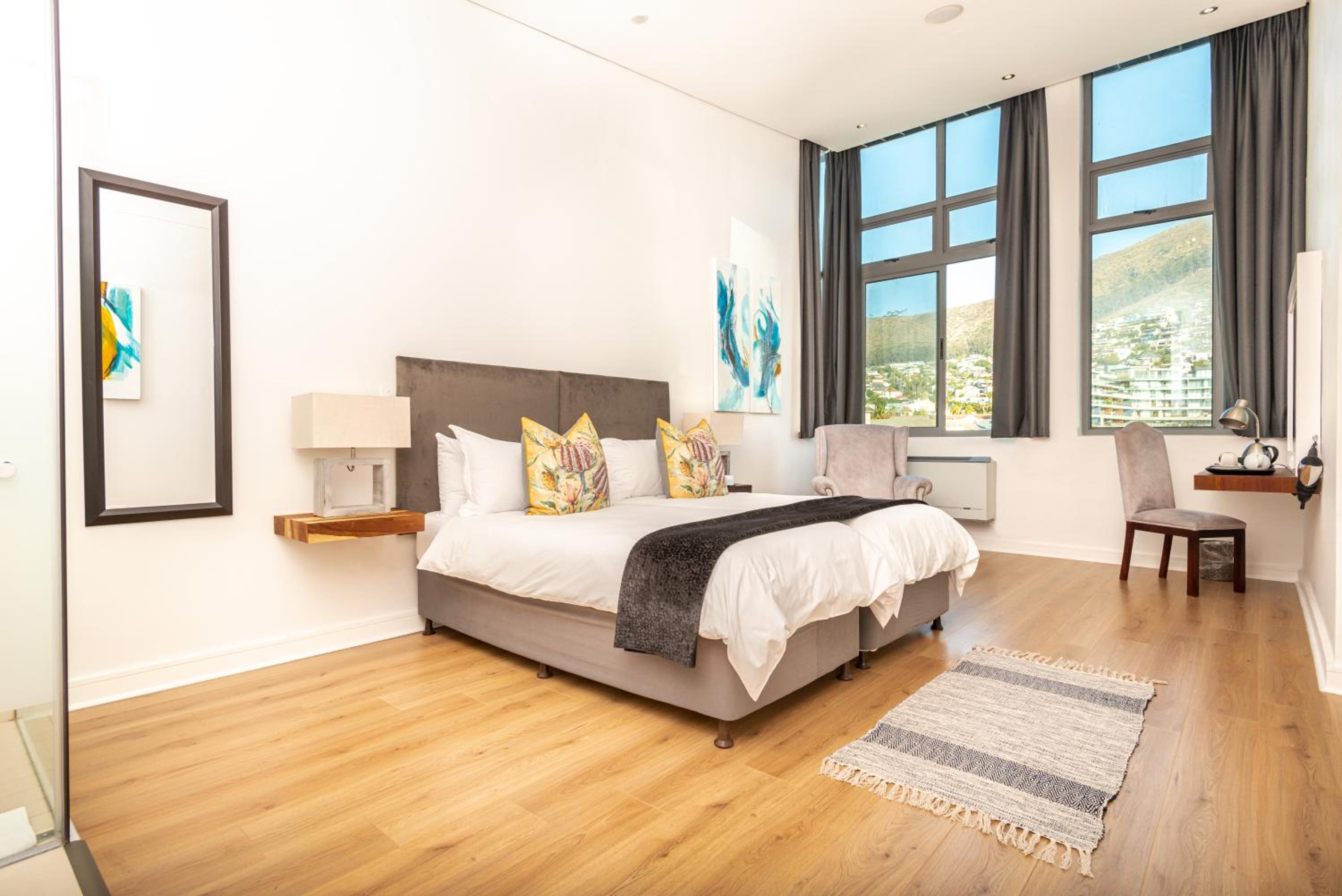 Universal Room