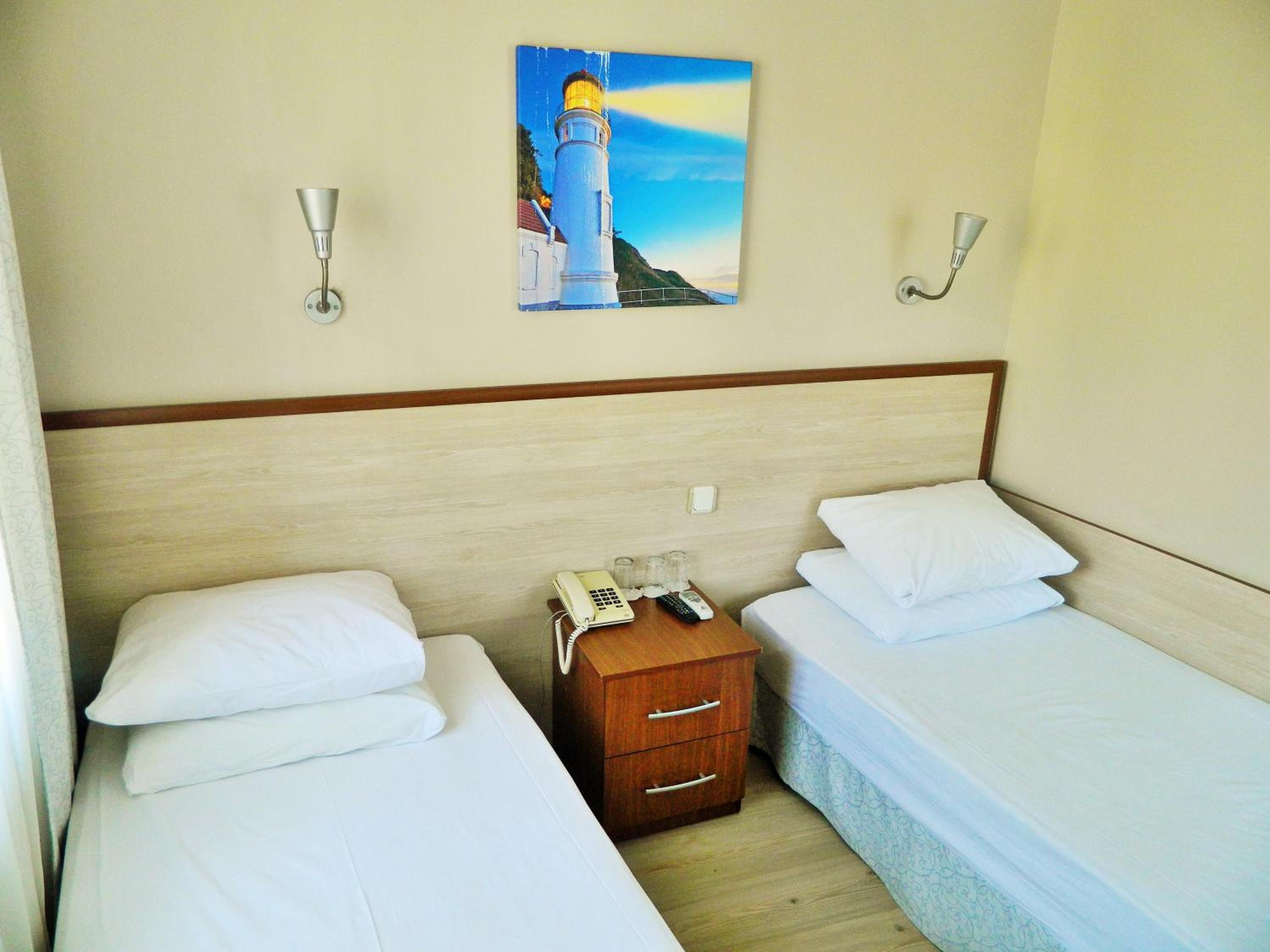 Double or Twin Room - Photo 25