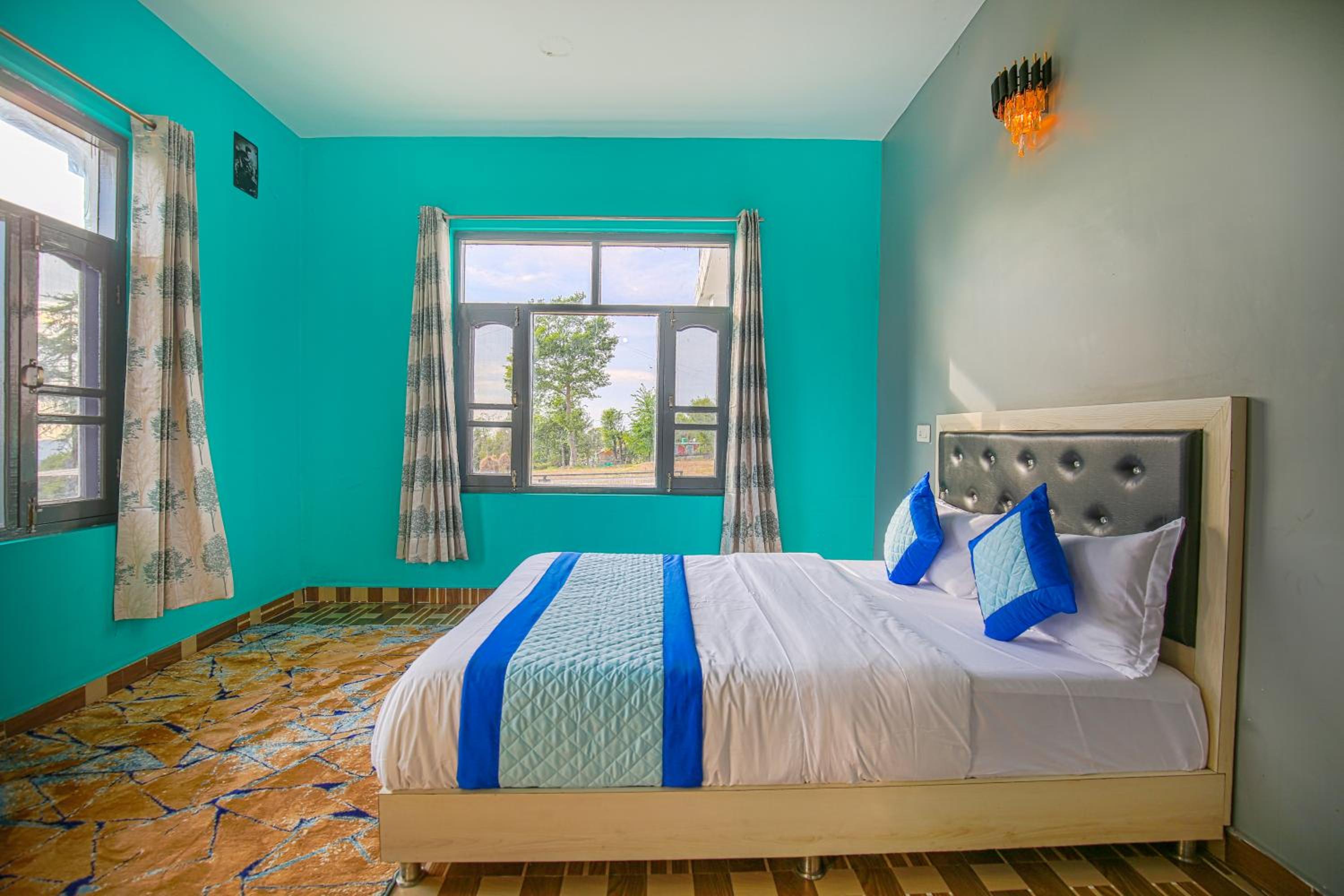 Deluxe Room - Photo 9
