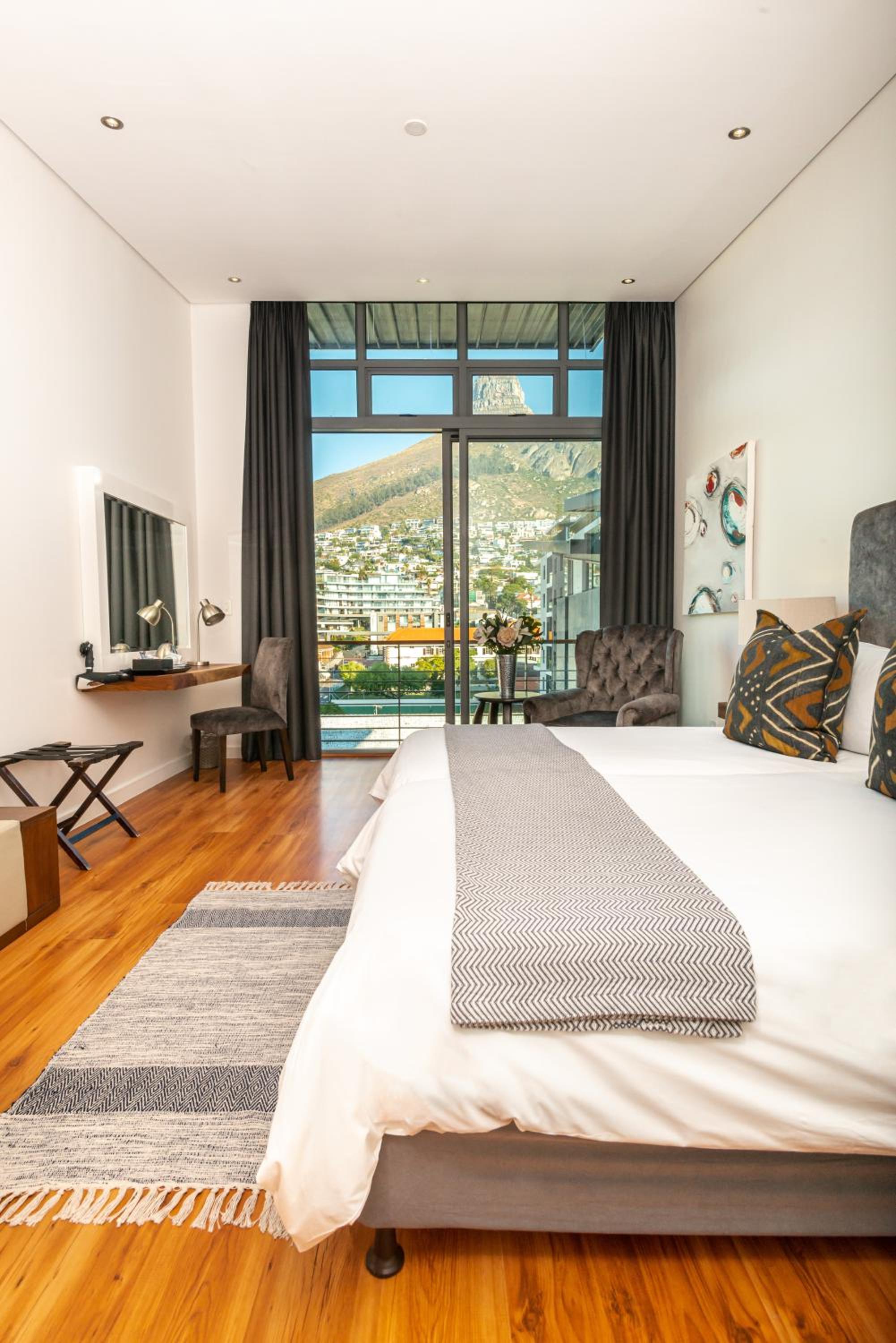 Twin Room With Mountain View